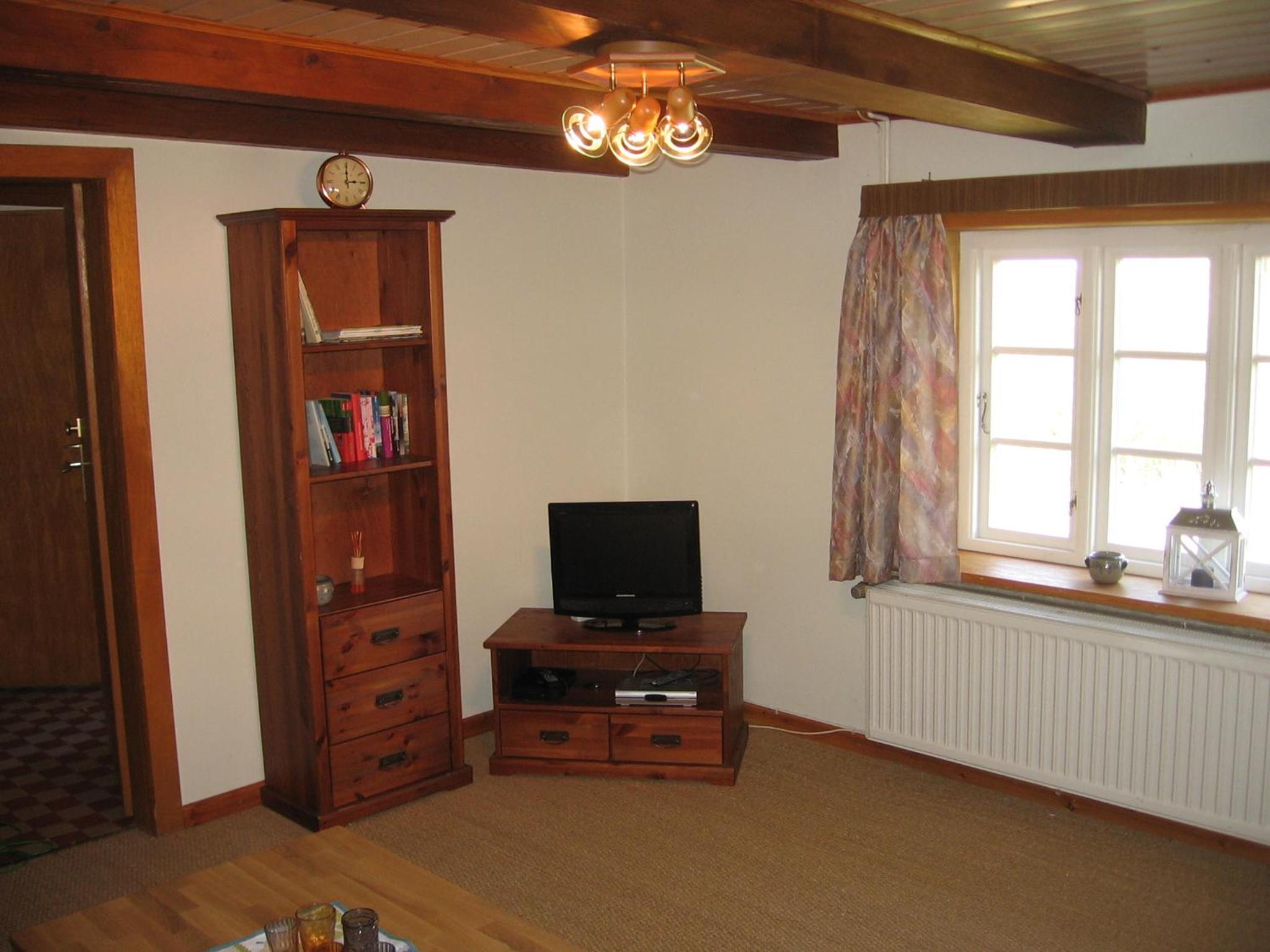 Two-Bedroom Deluxe Apartment with Garden View photo 2