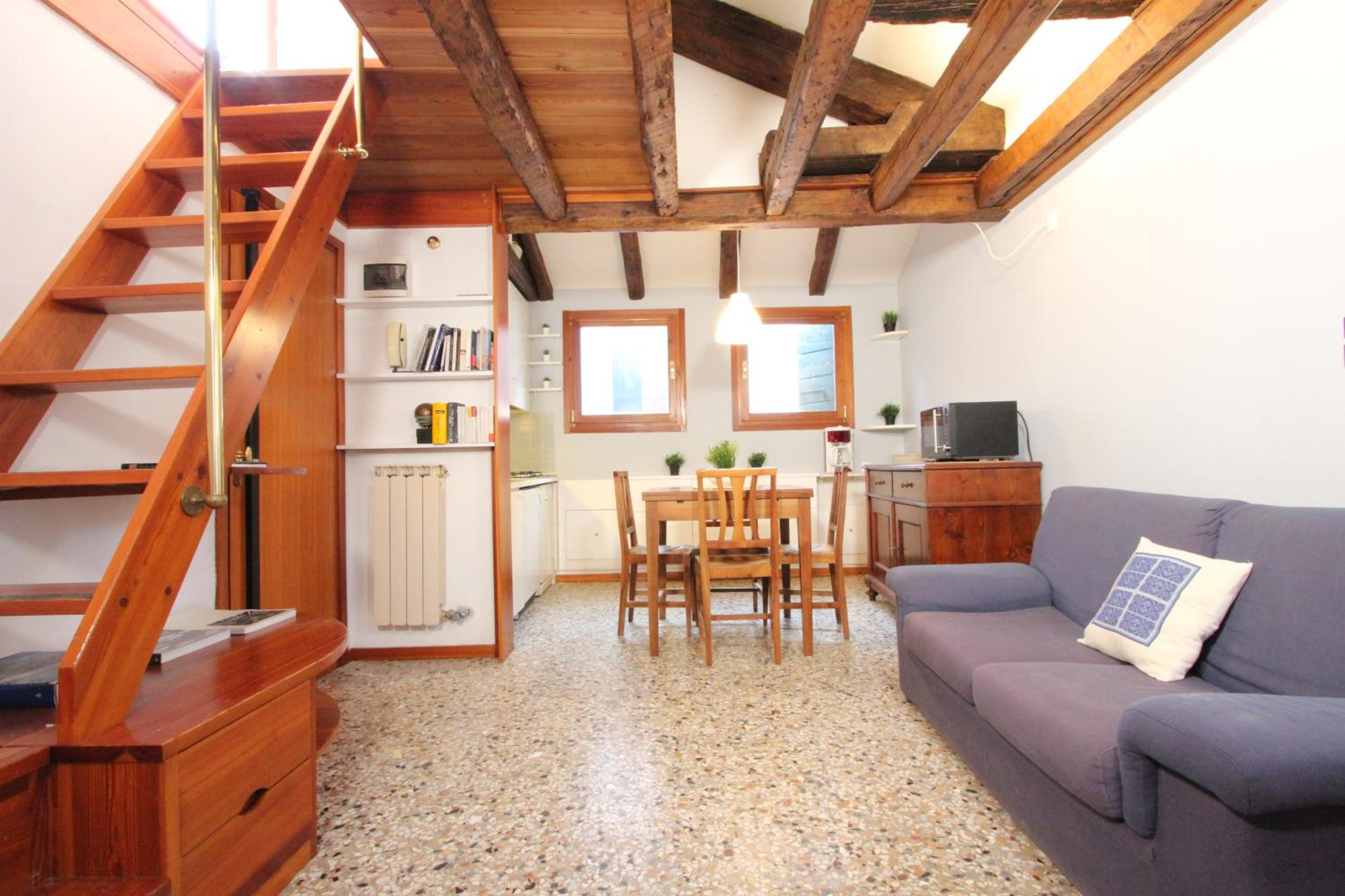 One-Bedroom Apartment With Terrace photo 1