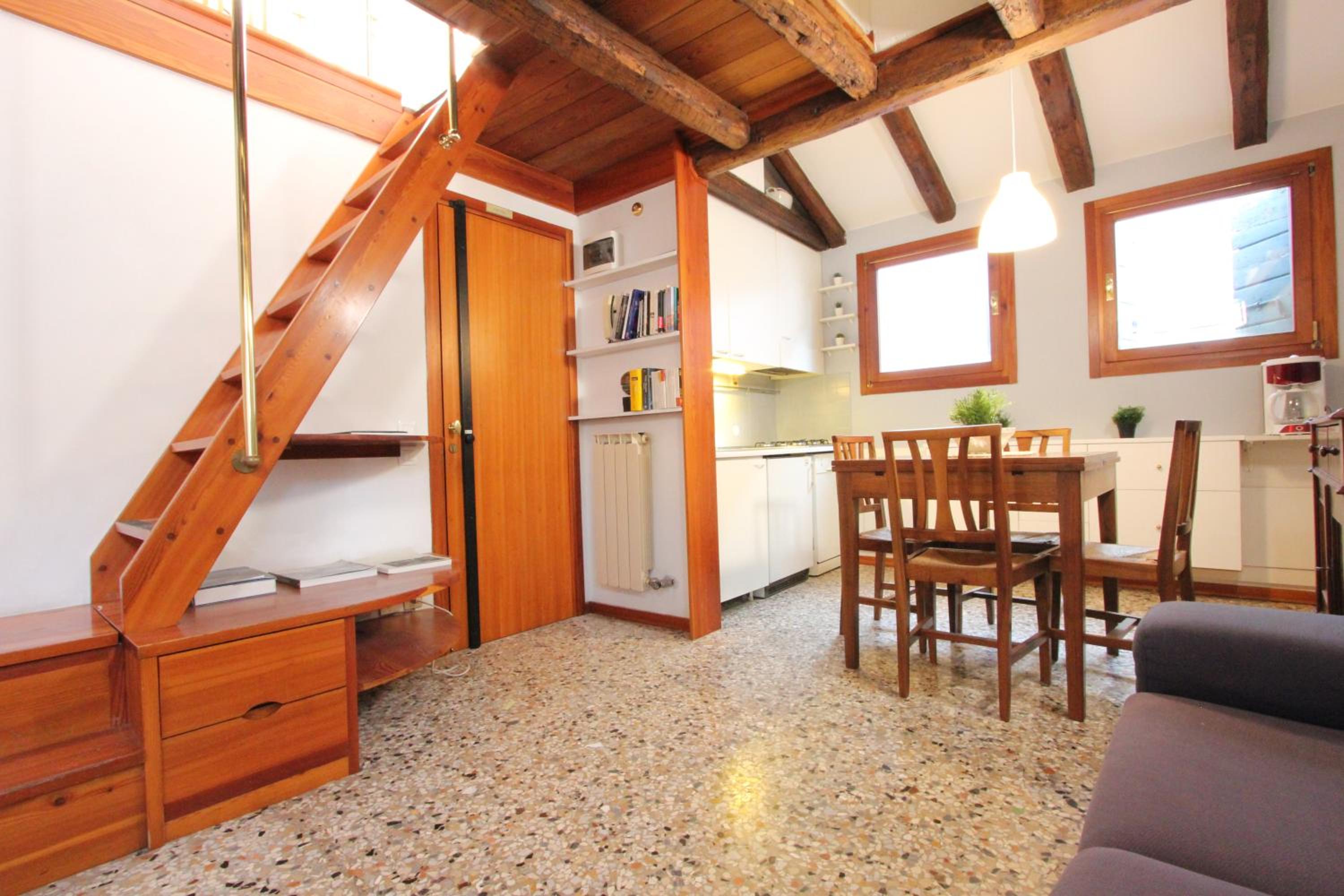 One-Bedroom Apartment With Terrace photo 3