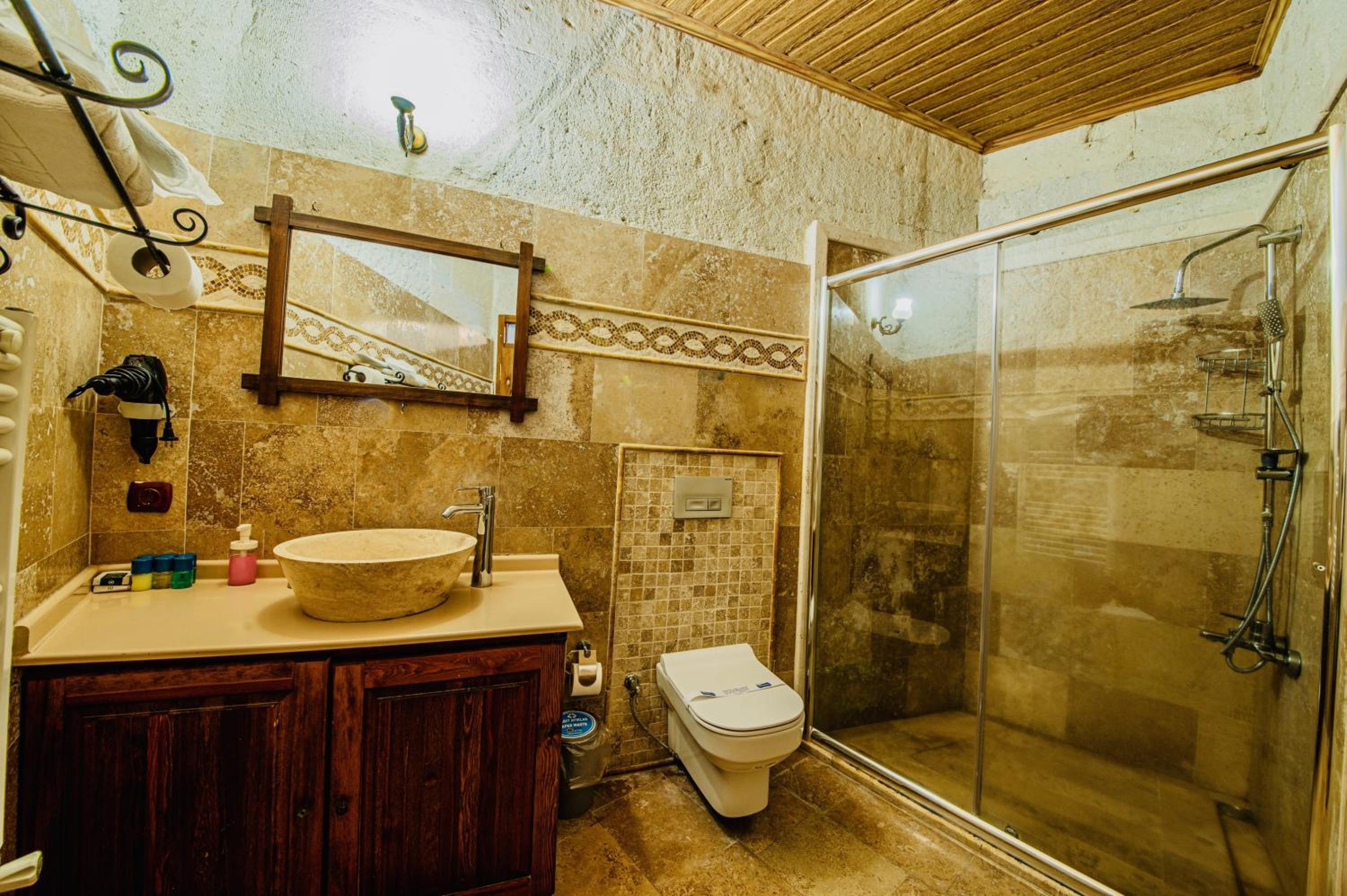 Deluxe Stone Room - Photo 2