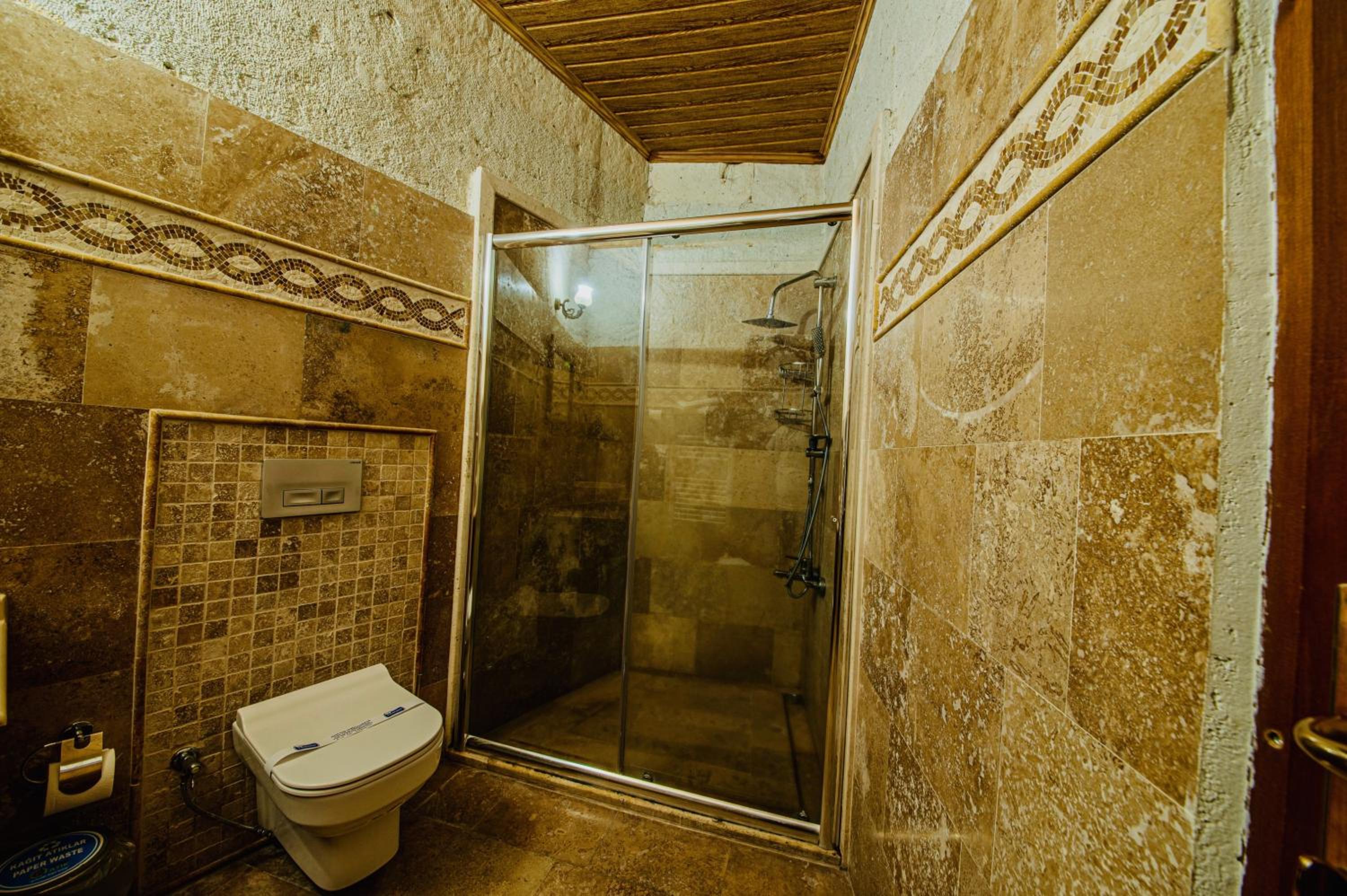 Deluxe Stone Room - Photo 8
