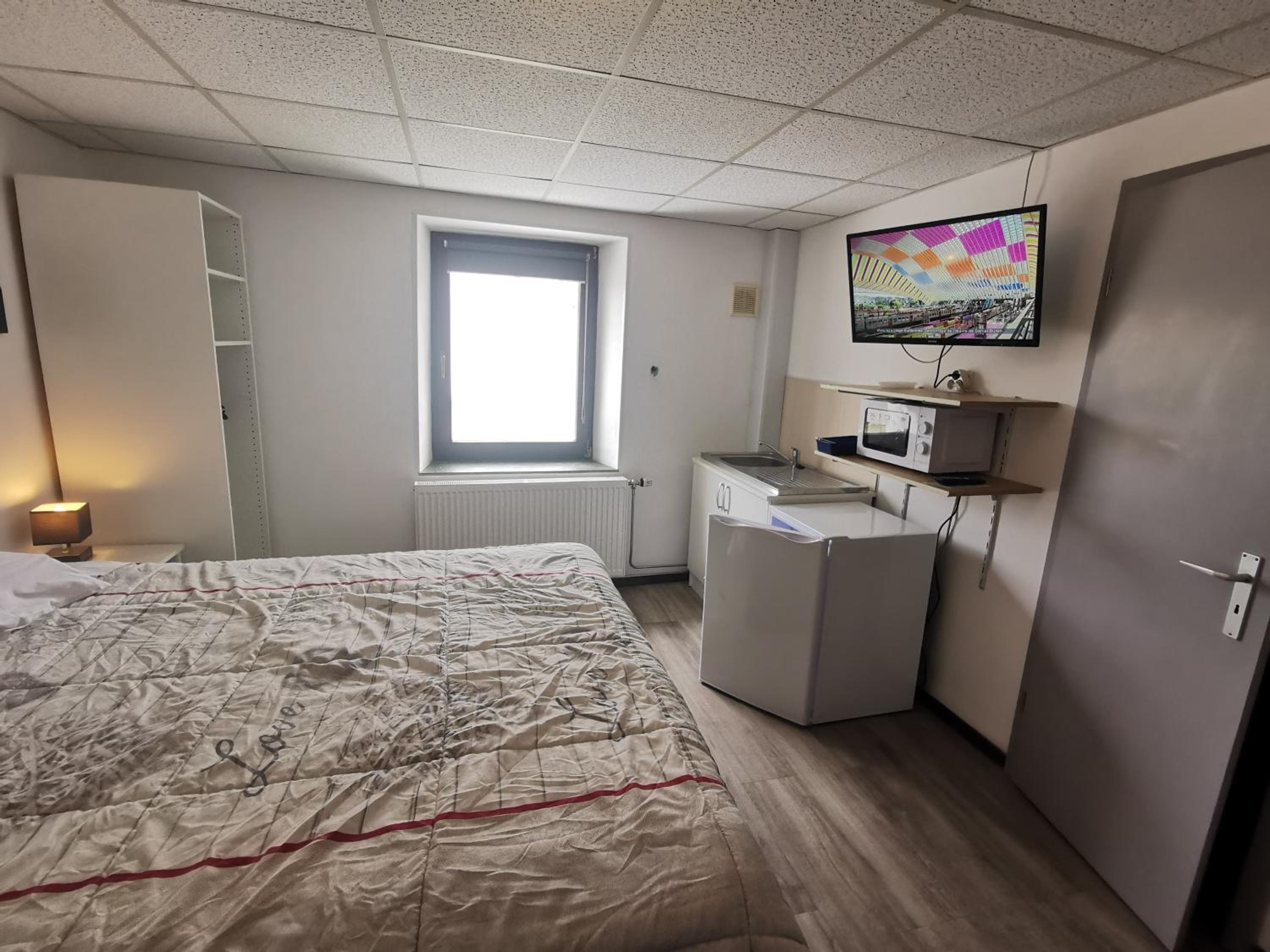Double Room - Photo 4