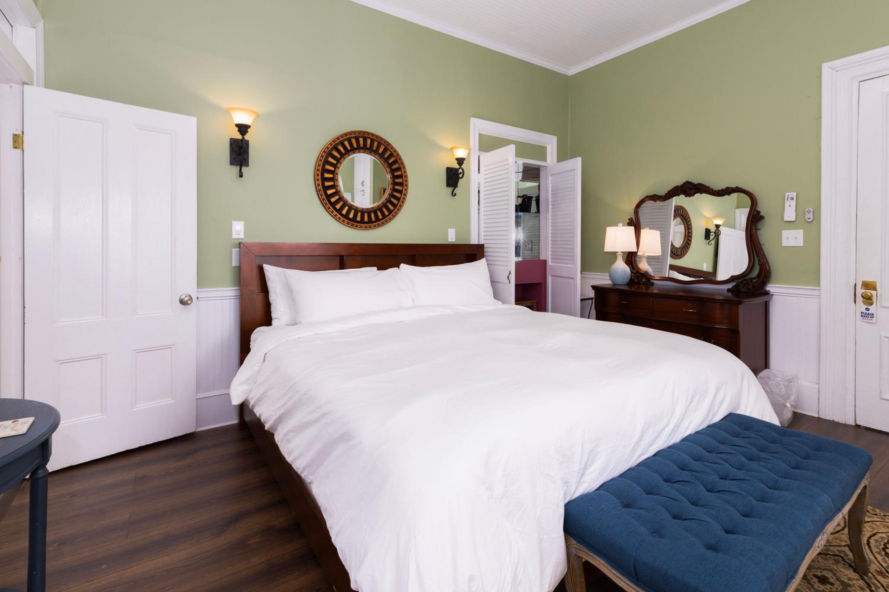 Junior Suite King Room with Ocean View #2 photo 1