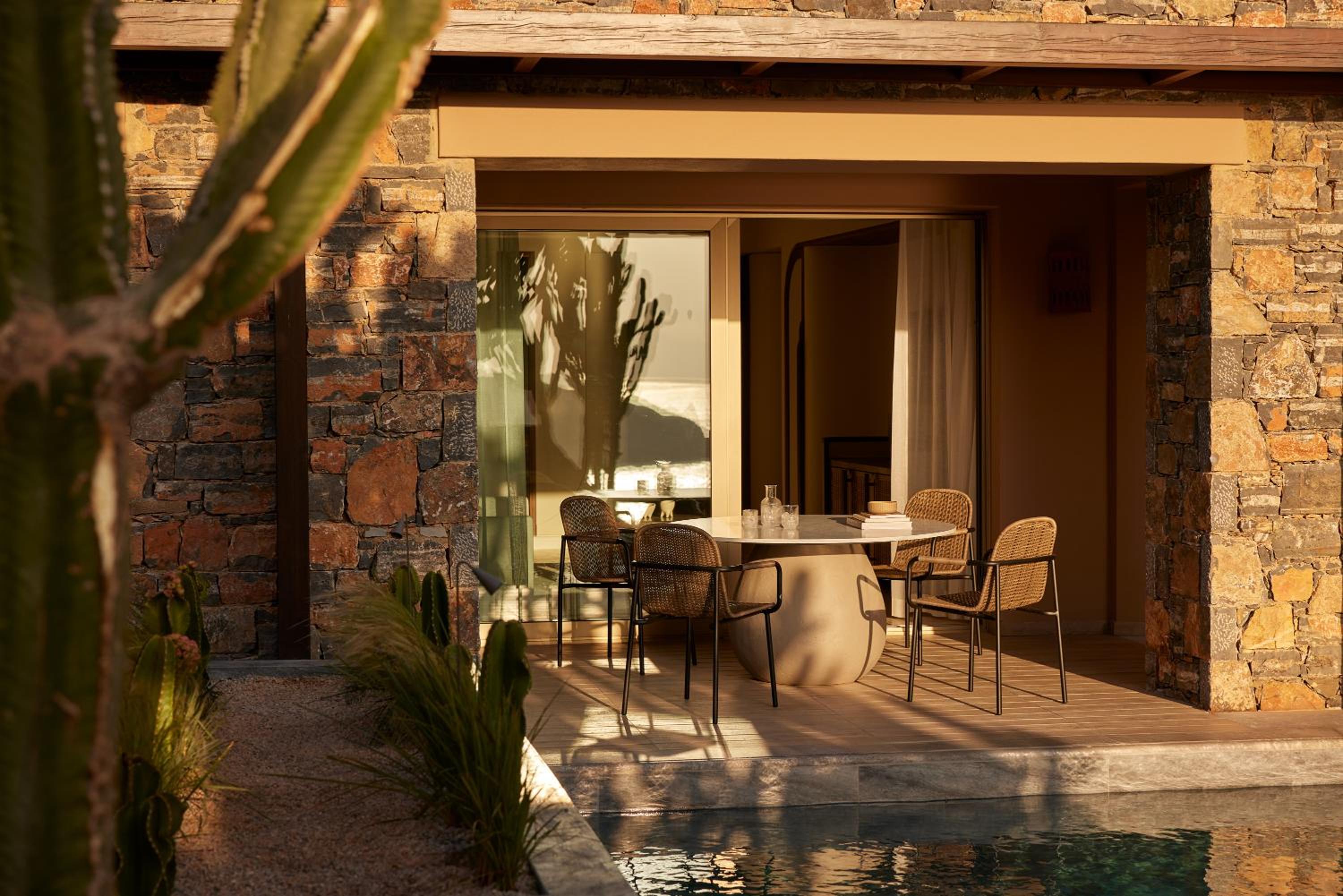 The Collection Premium One Bedroom Suite with Sea View and Private Pool - Photo 37
