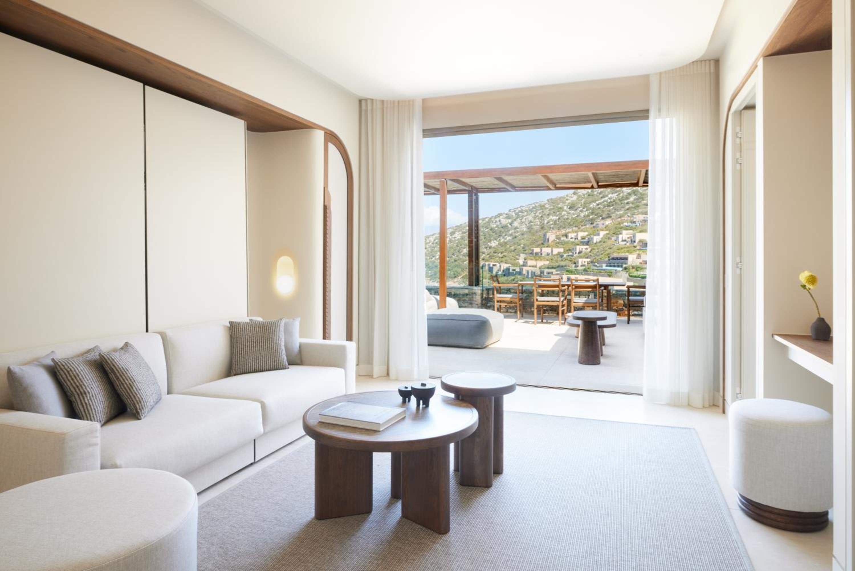The Collection One Bedroom Suite with Sea View and Private Pool thumbnail 5
