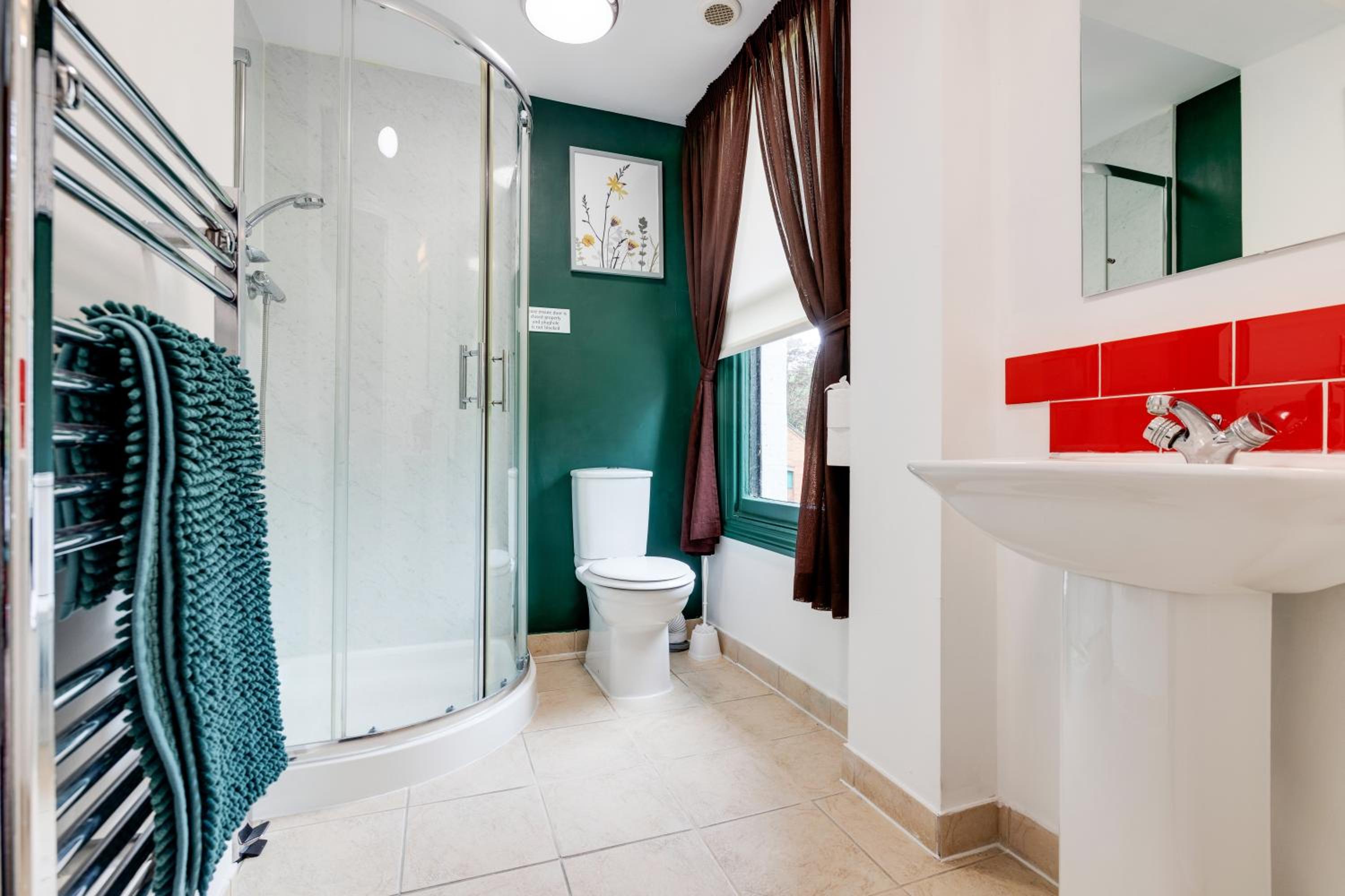 Double Room - Photo 9