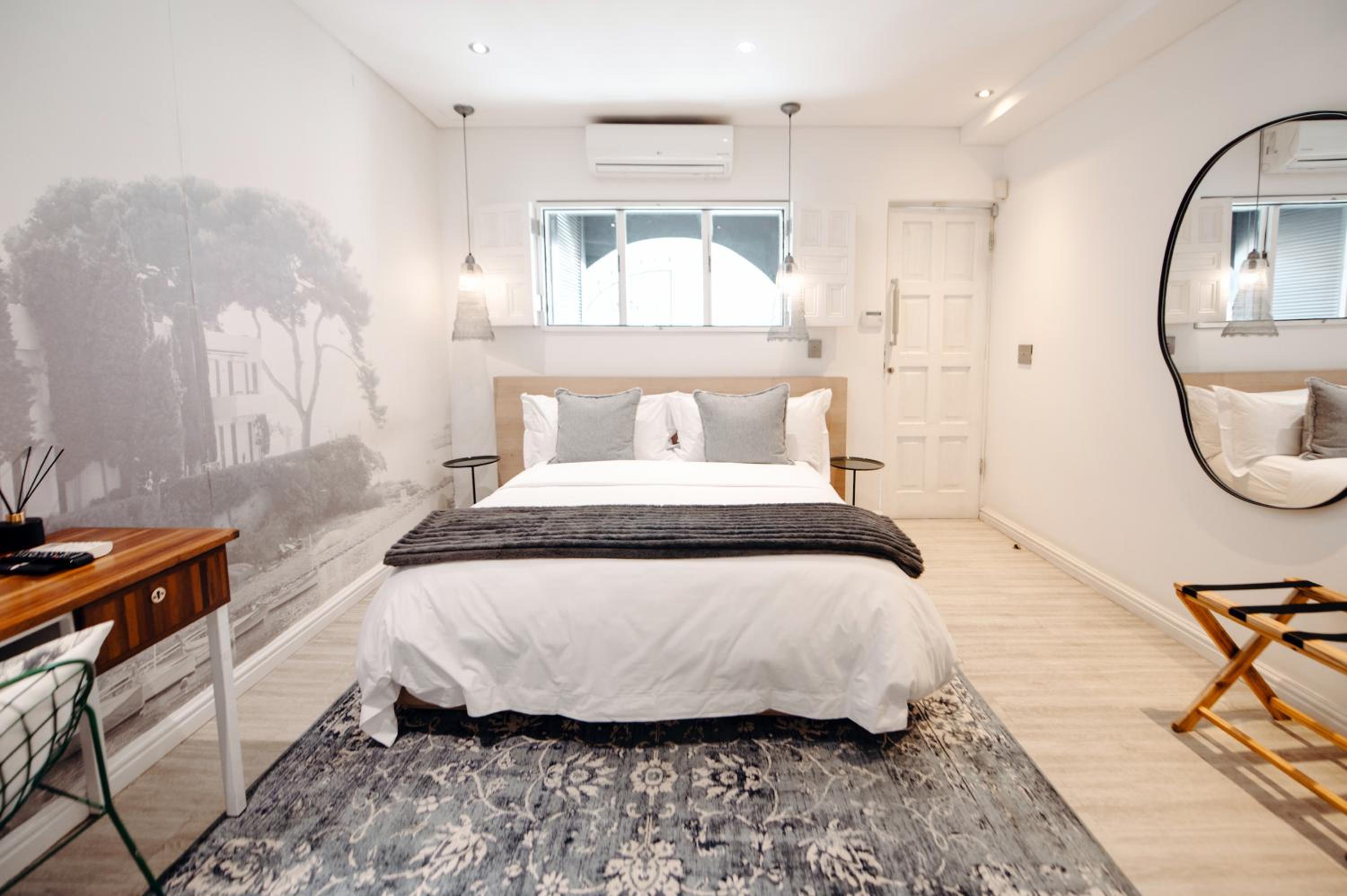 Double or Twin Room with seperate entrance - Photo 1