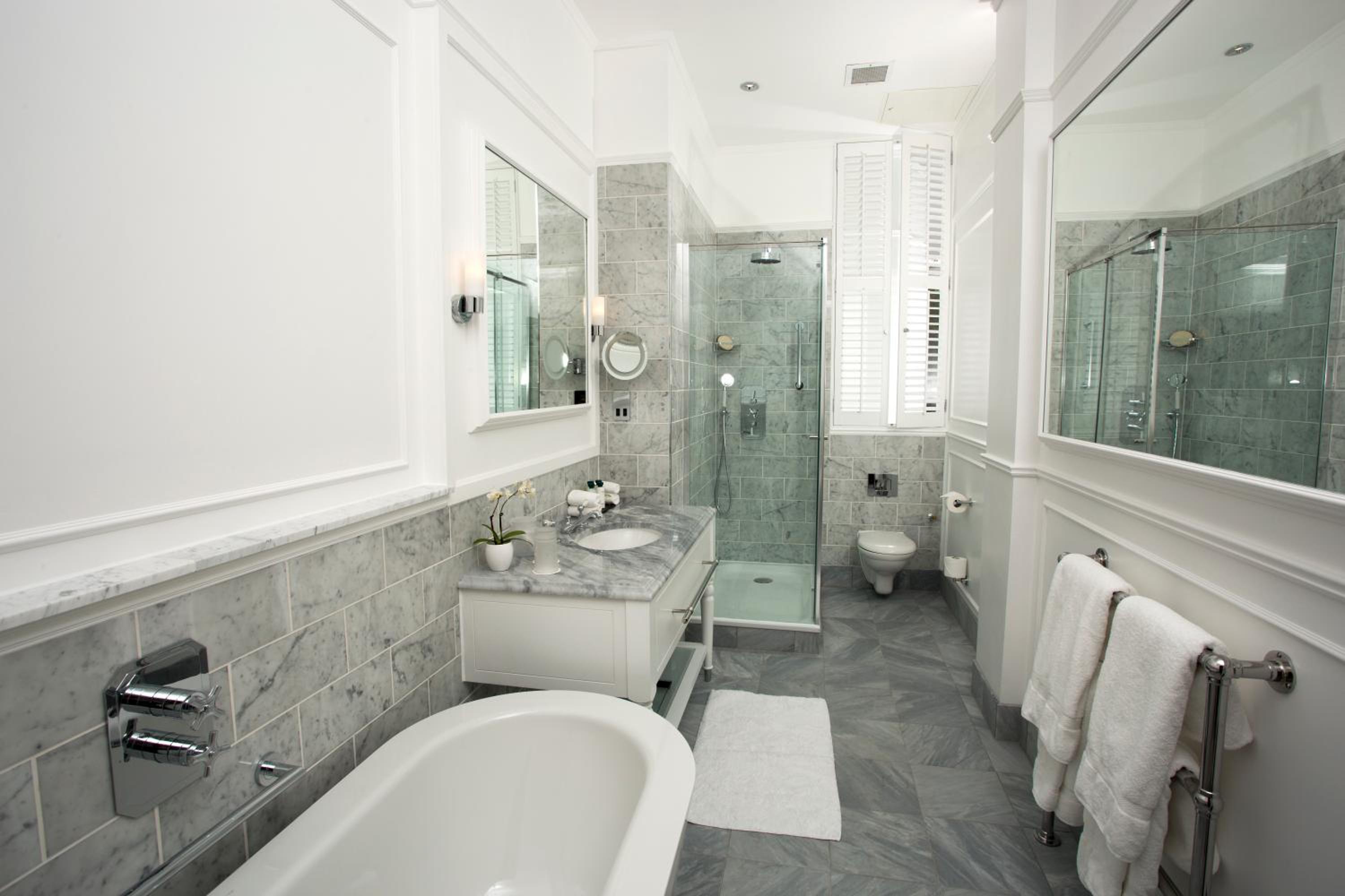 Premier King Room - Photo 3