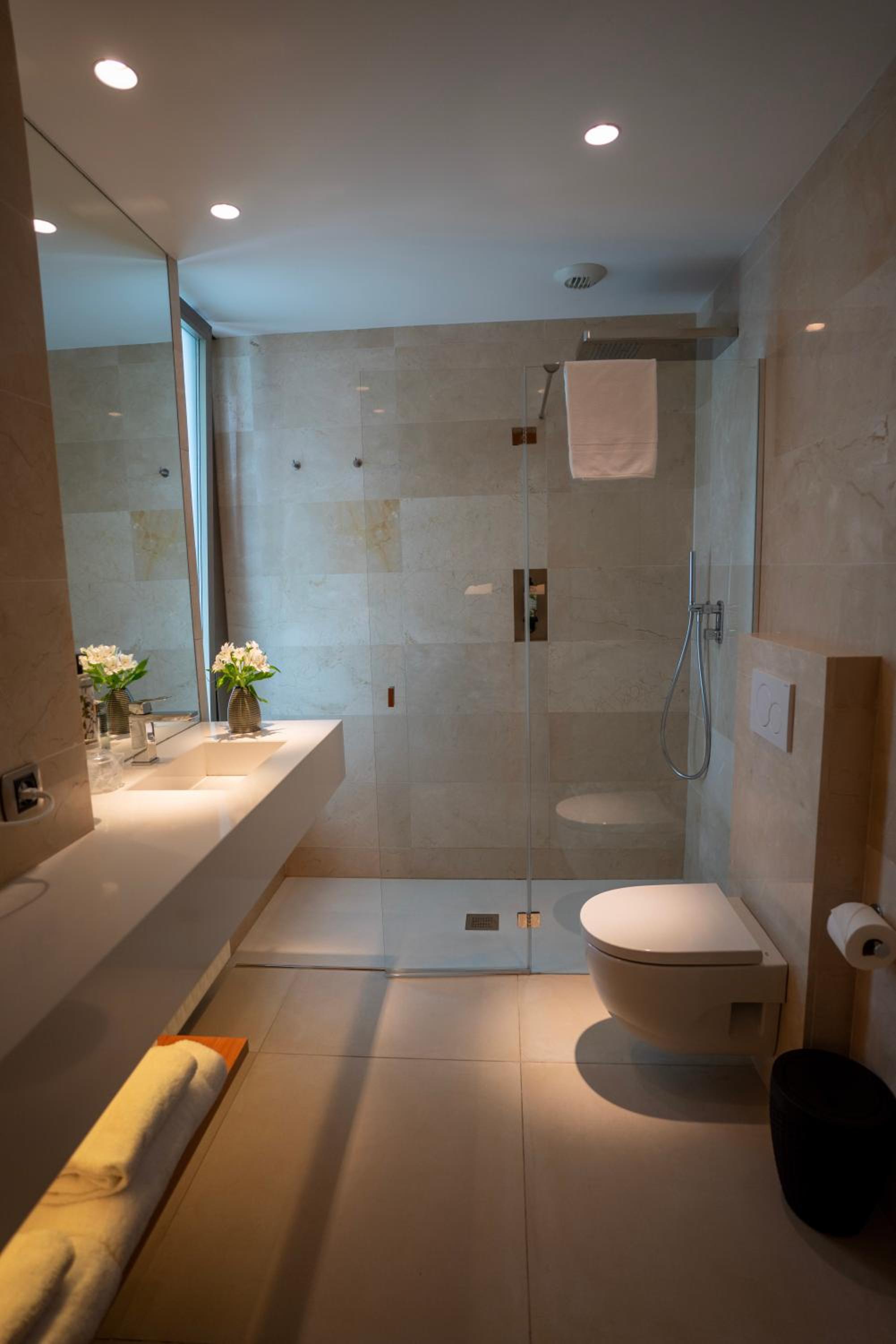 Double or Twin Room - Photo 3