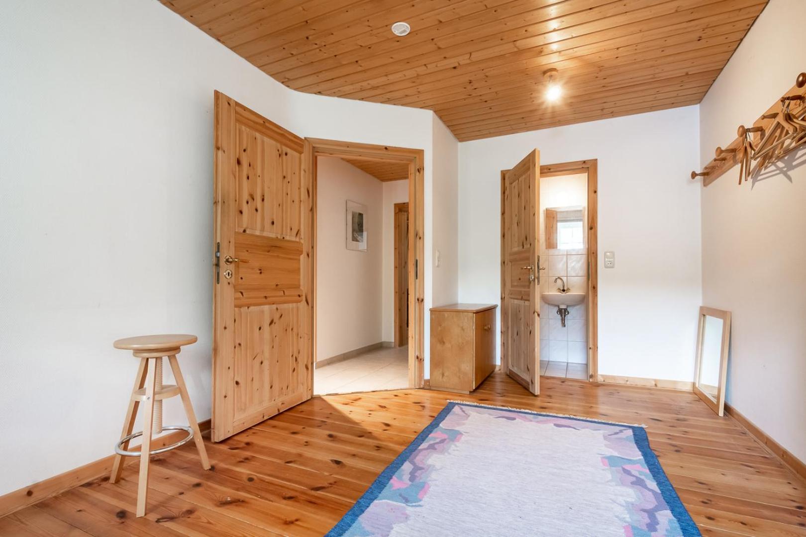 One-Bedroom Apartment with Terrace photo 1
