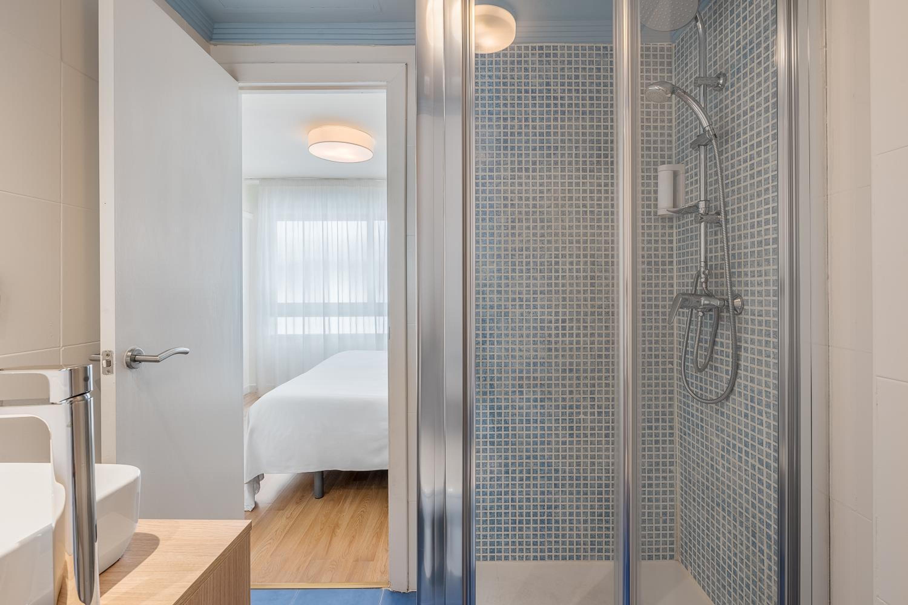 Superior Queen Room - Photo 7
