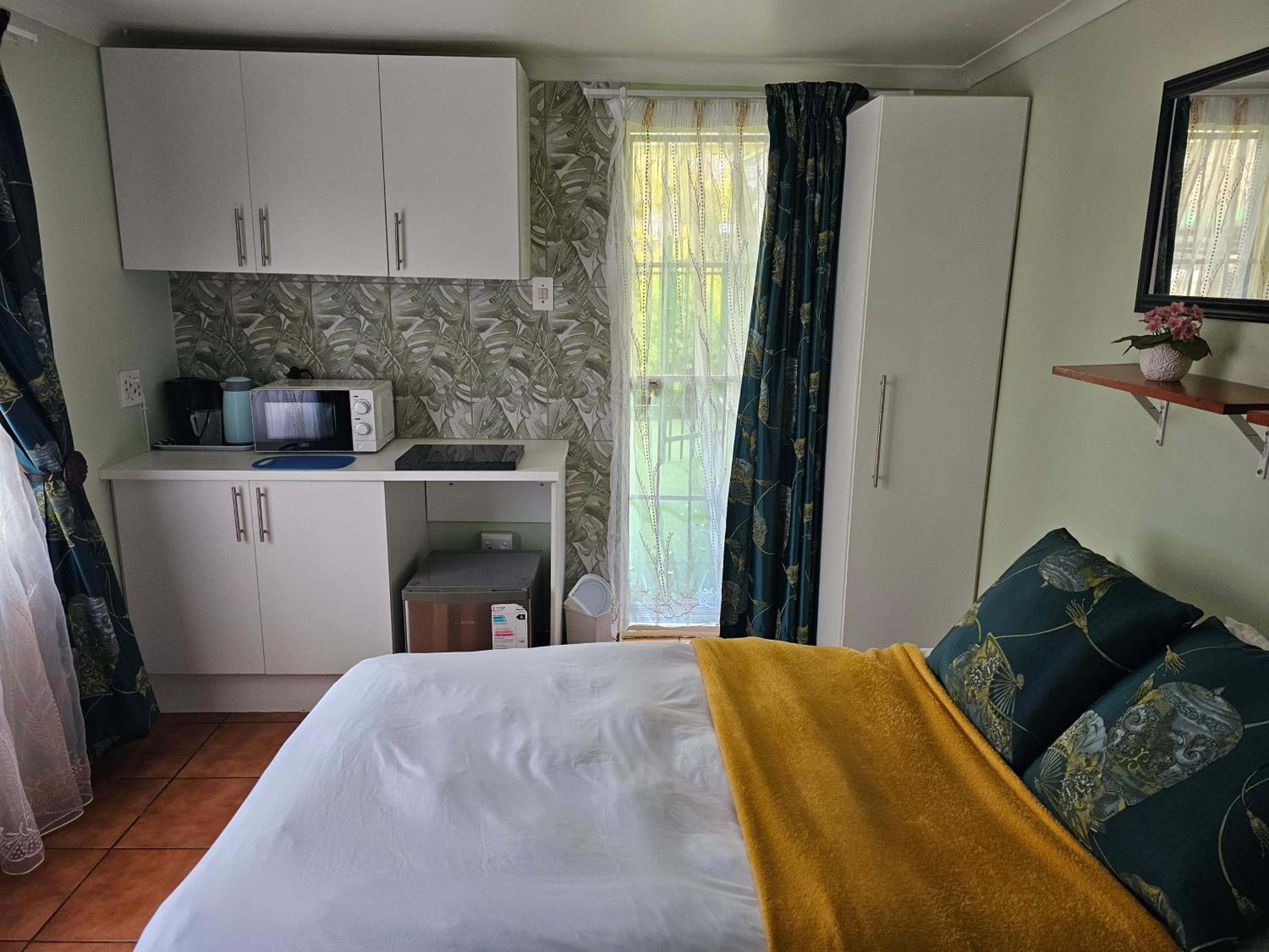 Single Room photo 1