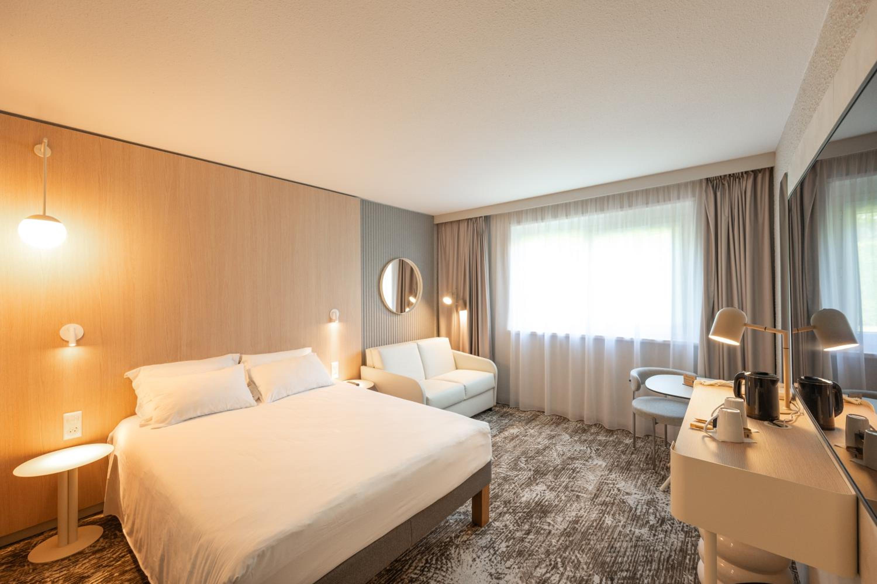 Superior Double Room with Sofa - Photo 6