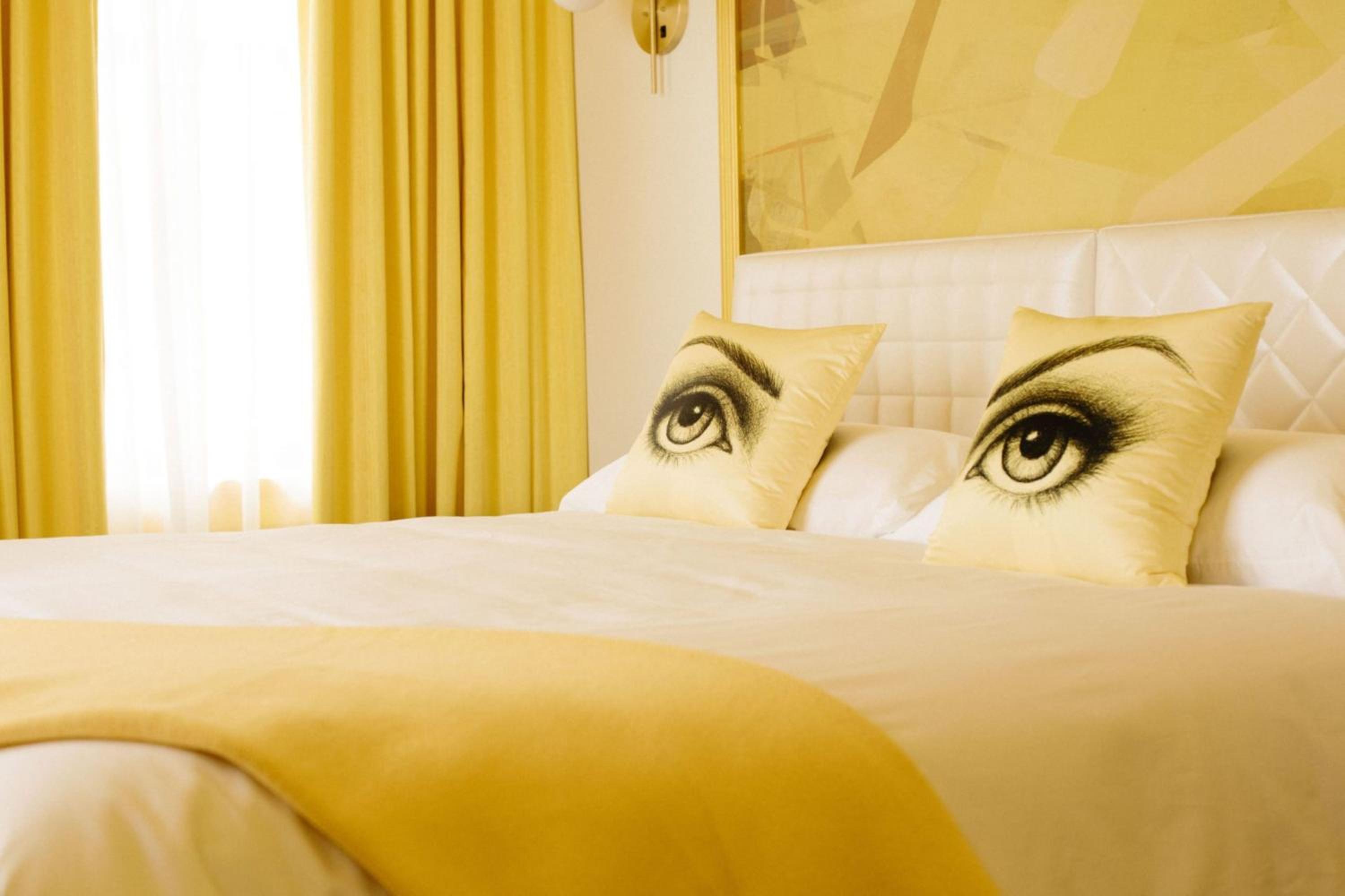 Yellow Queen Room - Photo 4
