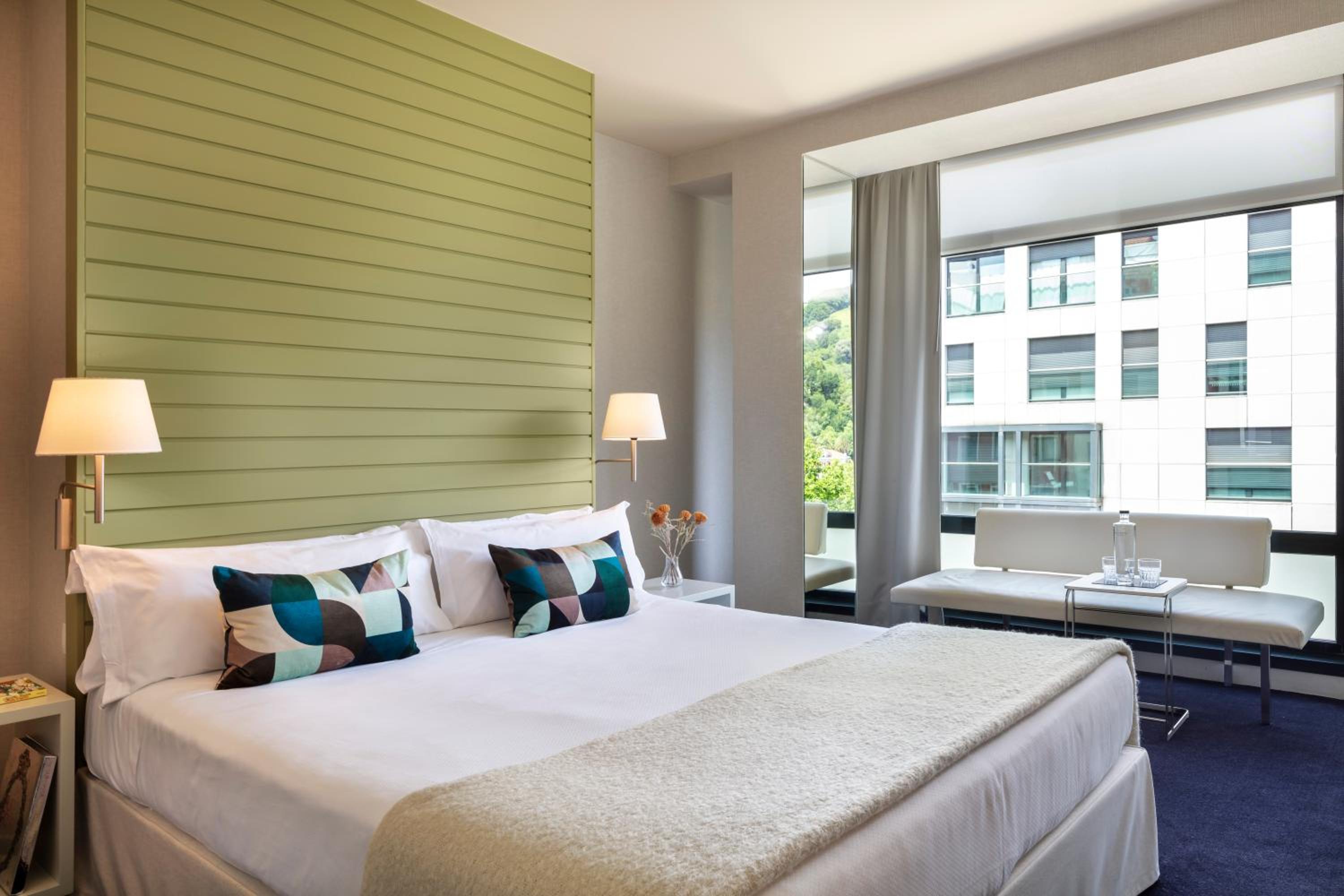 Premium Room with Guggenheim views - Photo 1