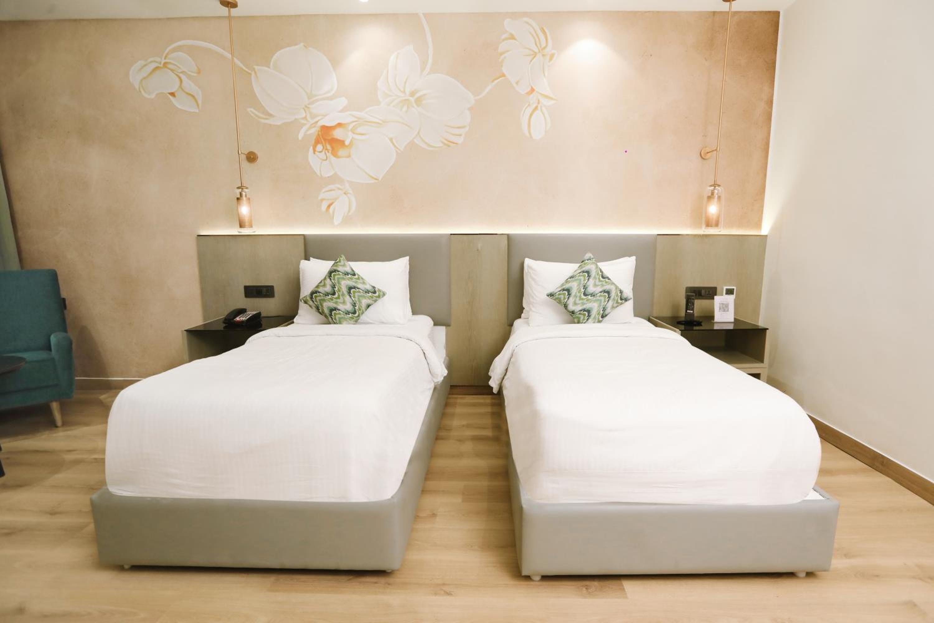 Executive Twin Room - Enjoy Happy Hour 1+1 mocktail Timing - 11 am - 7 Pm photo 3