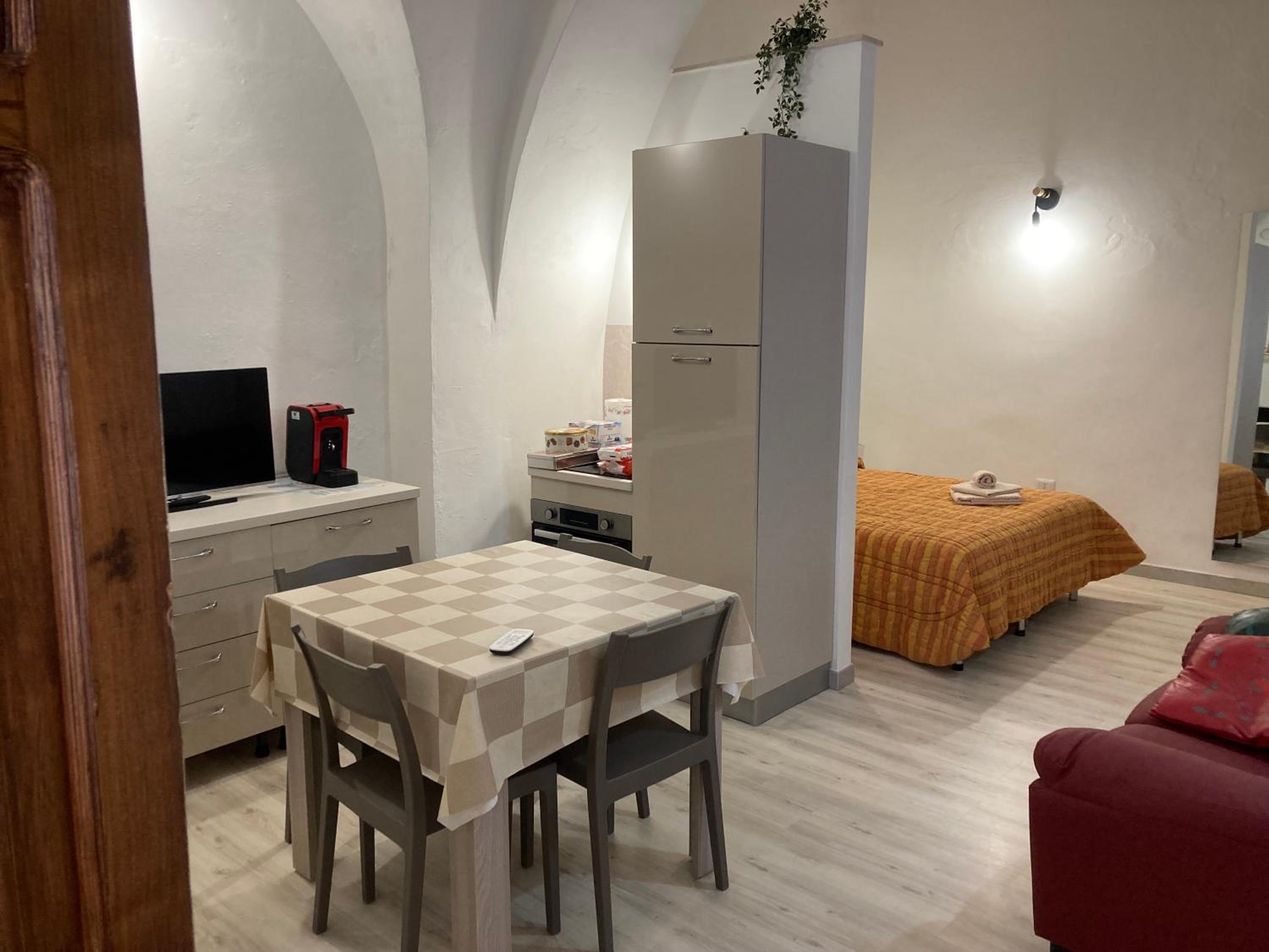 One-Bedroom Apartment photo 3