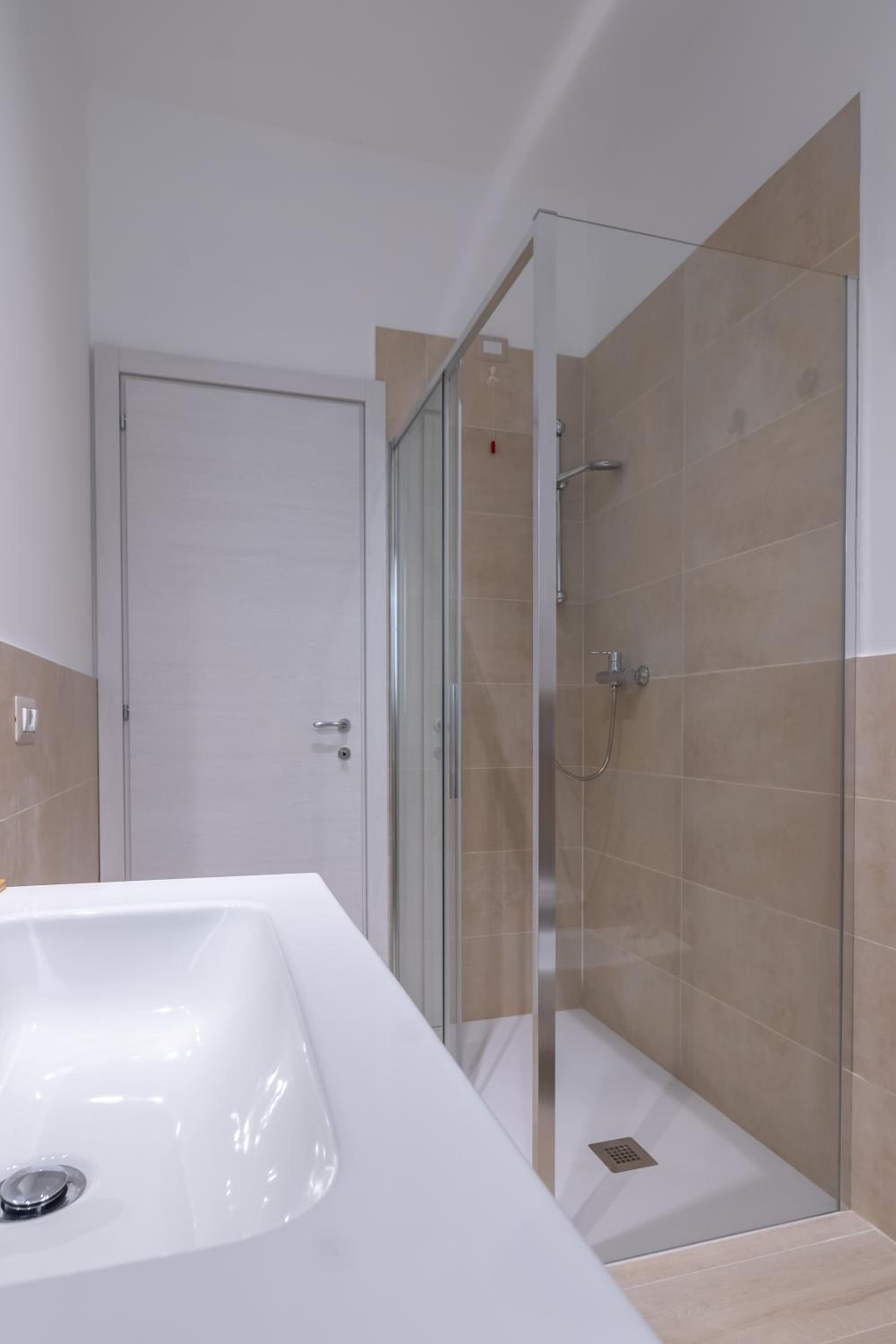 Double or Twin Room with Garden View - Photo 7
