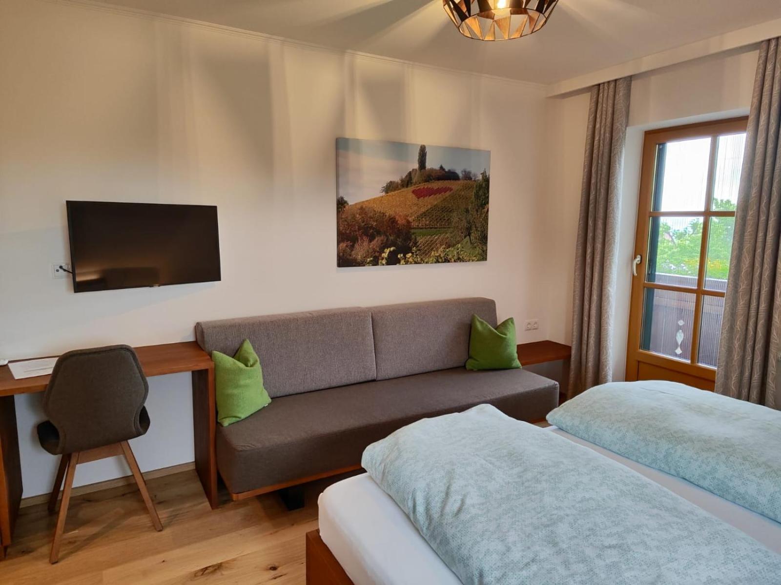Standard Double Room photo 2