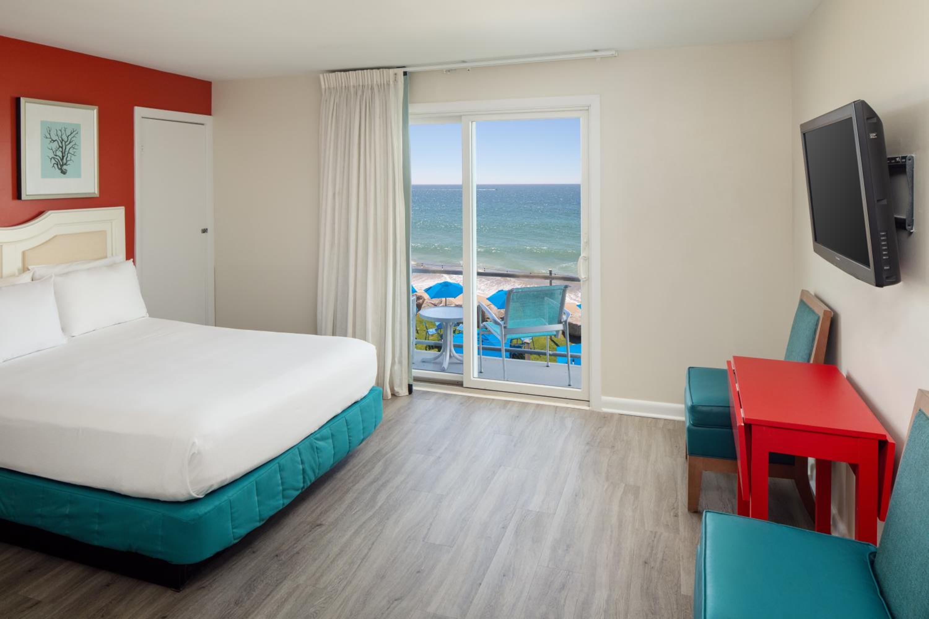 Queen Room with Oceanview photo 3
