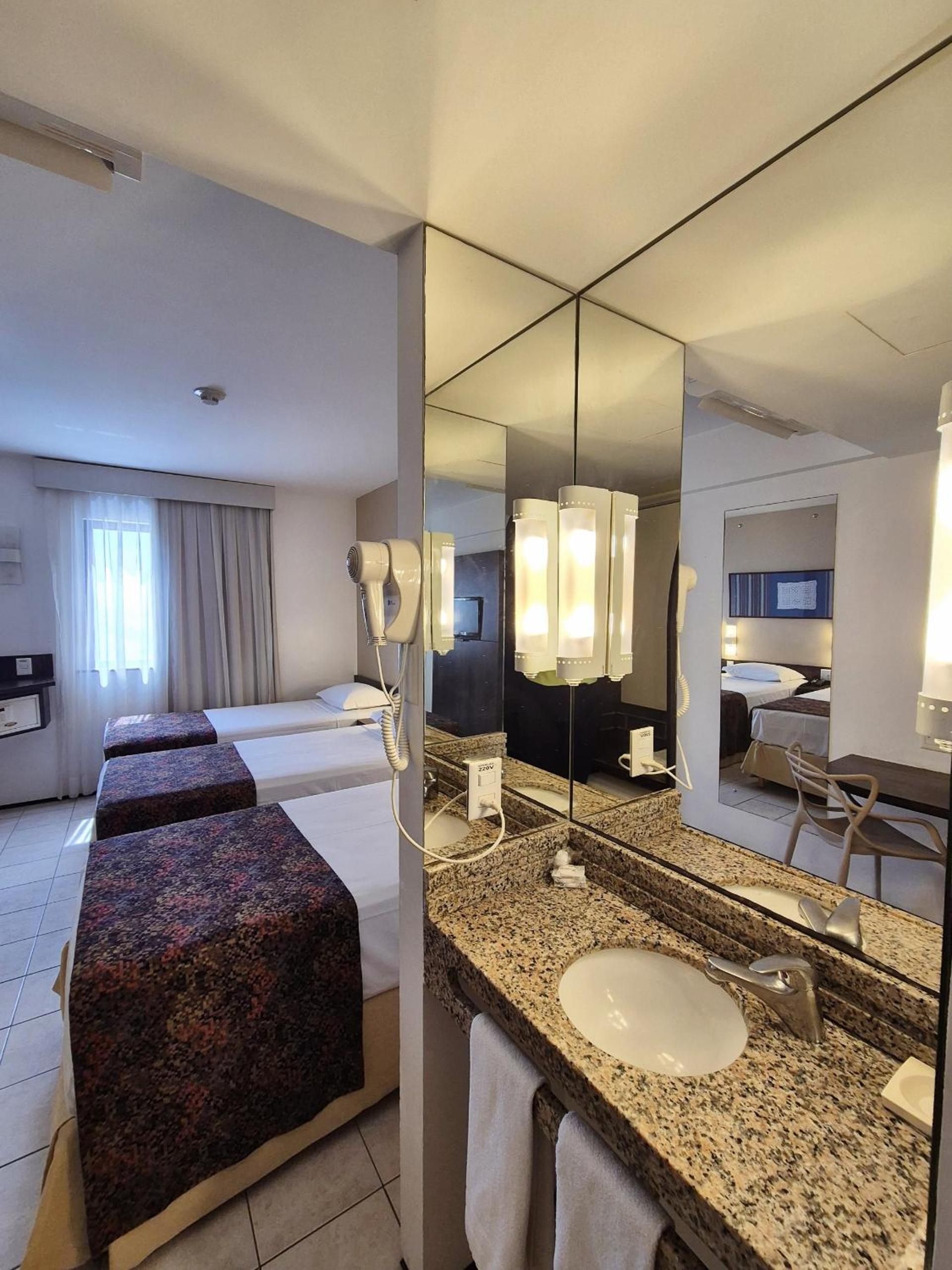 Standard Triple Room - Photo 1