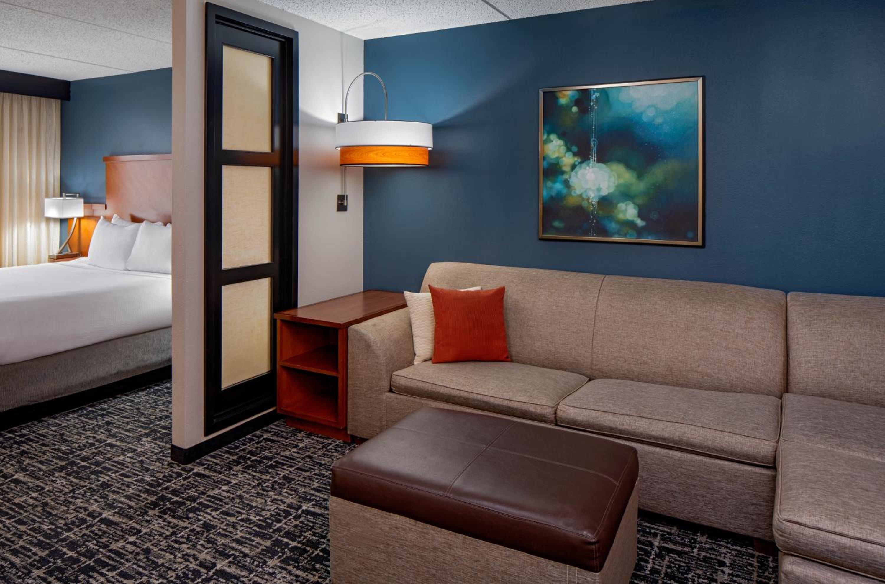 King Room with Sofa Bed - High Floor - Photo 2