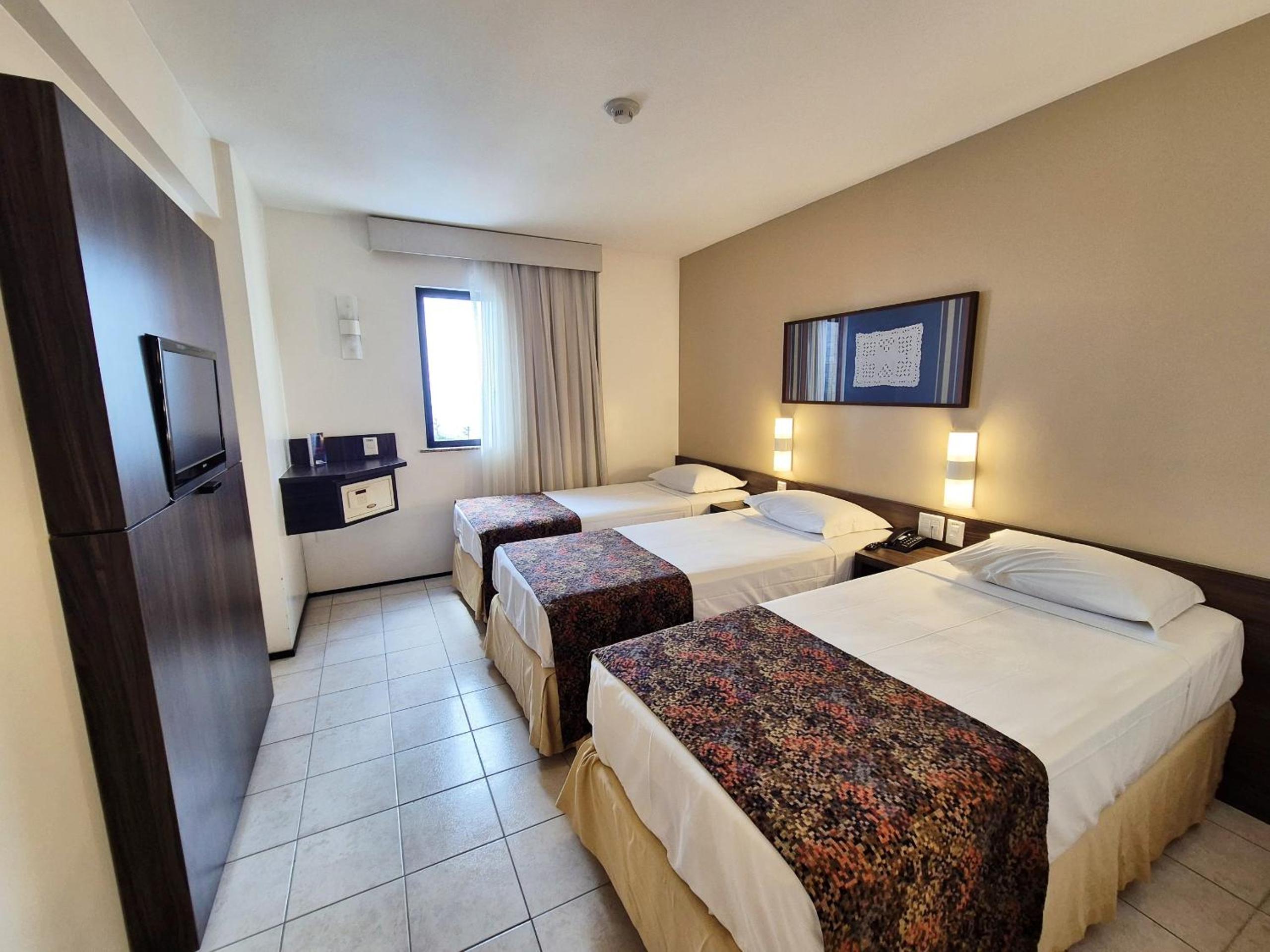 Standard Triple Room - Photo 2