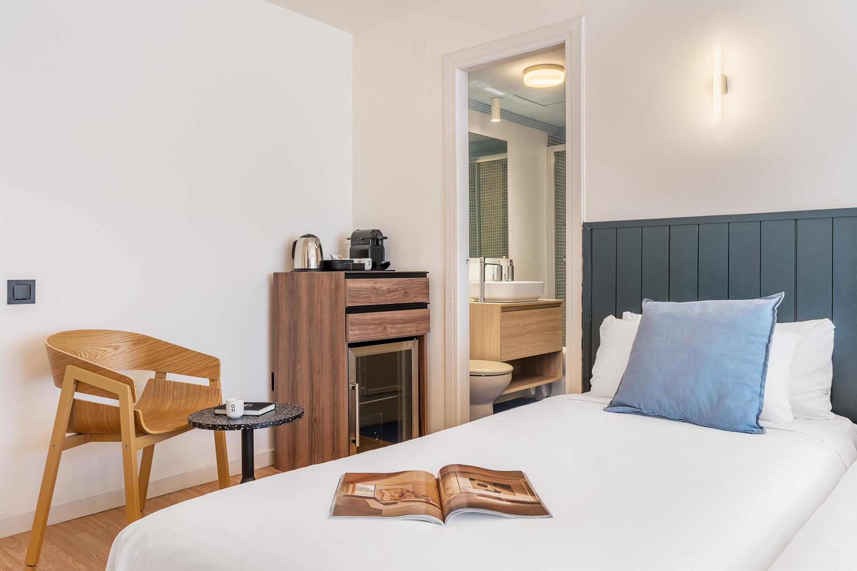 Quadruple Room - Photo 6