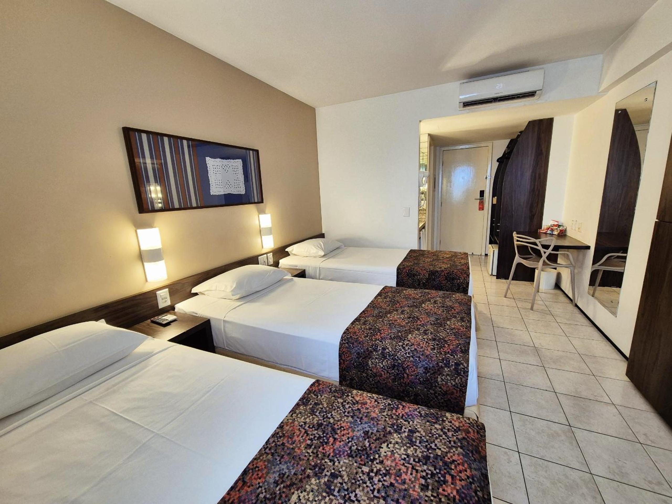 Standard Triple Room - Photo 3
