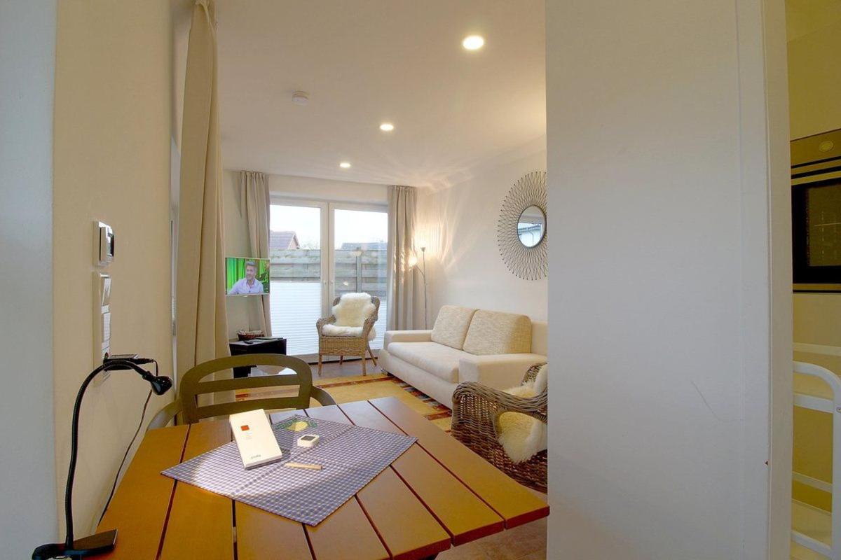 Apartment With Terrace photo 3