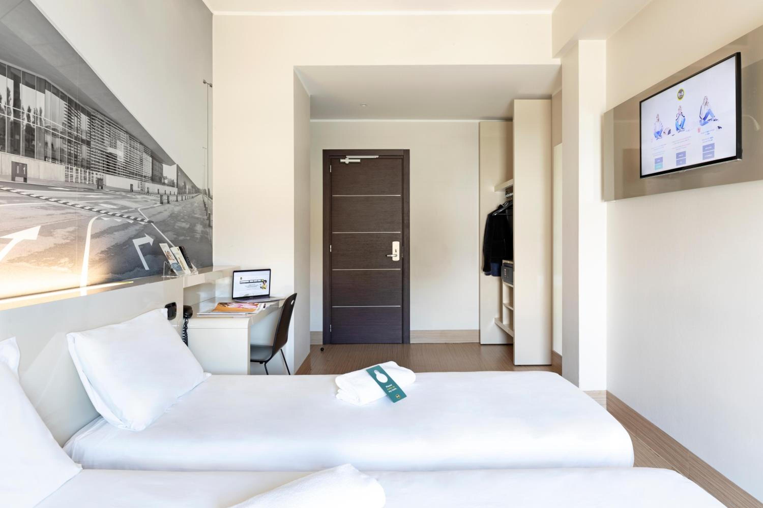 Superior Twin Room photo 3
