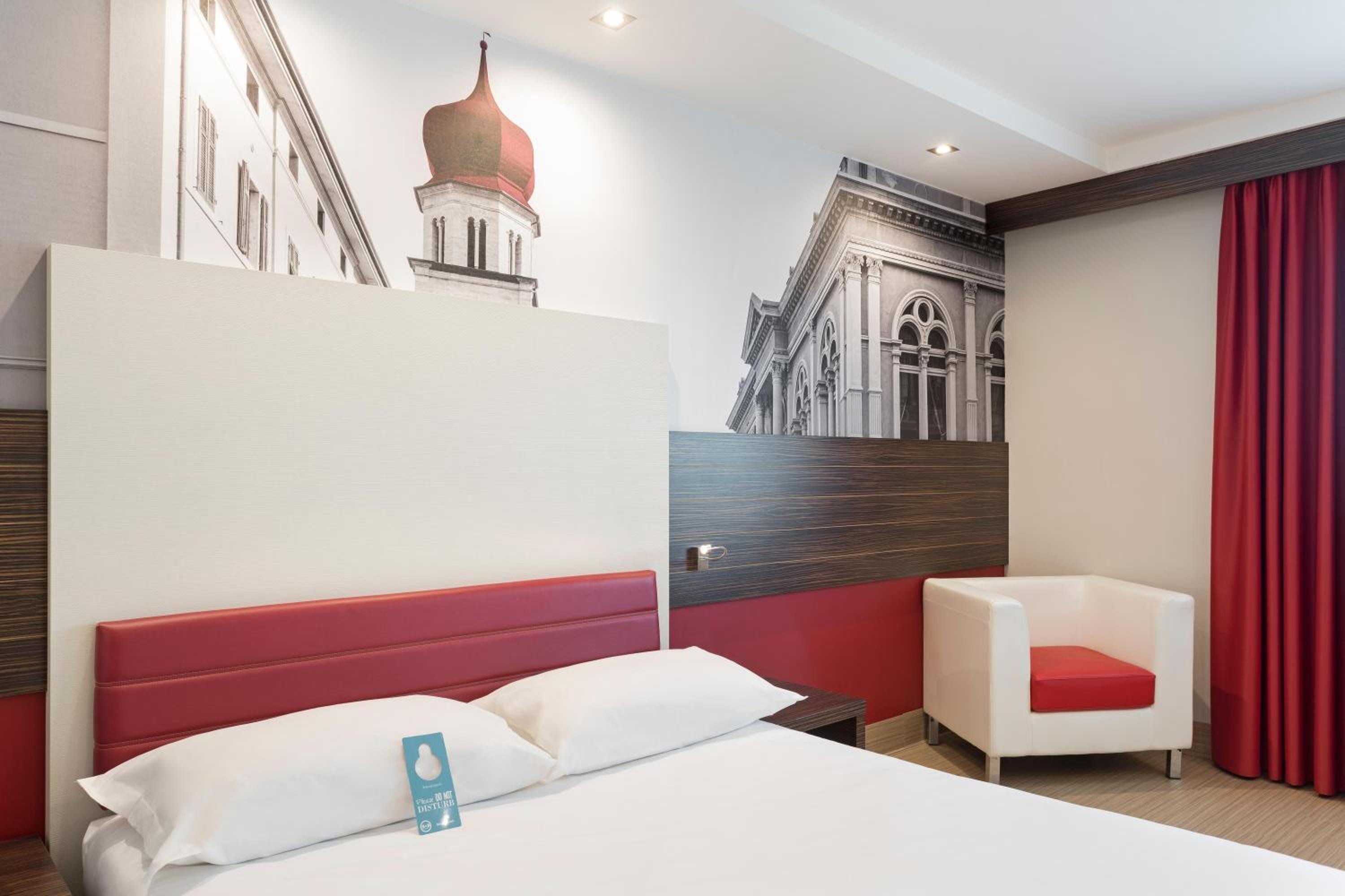 Double Room - Photo 1