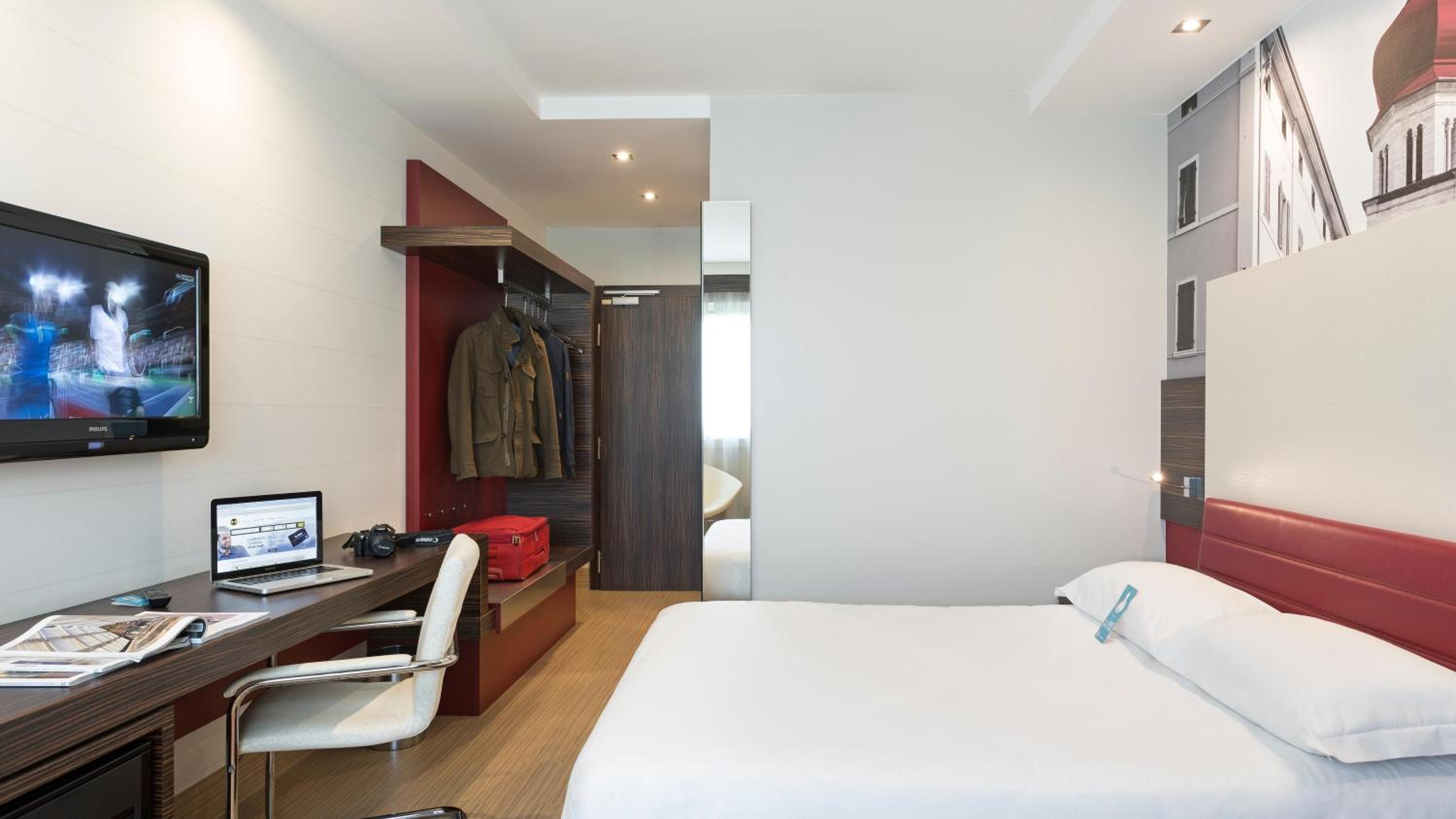Double Room - Photo 2