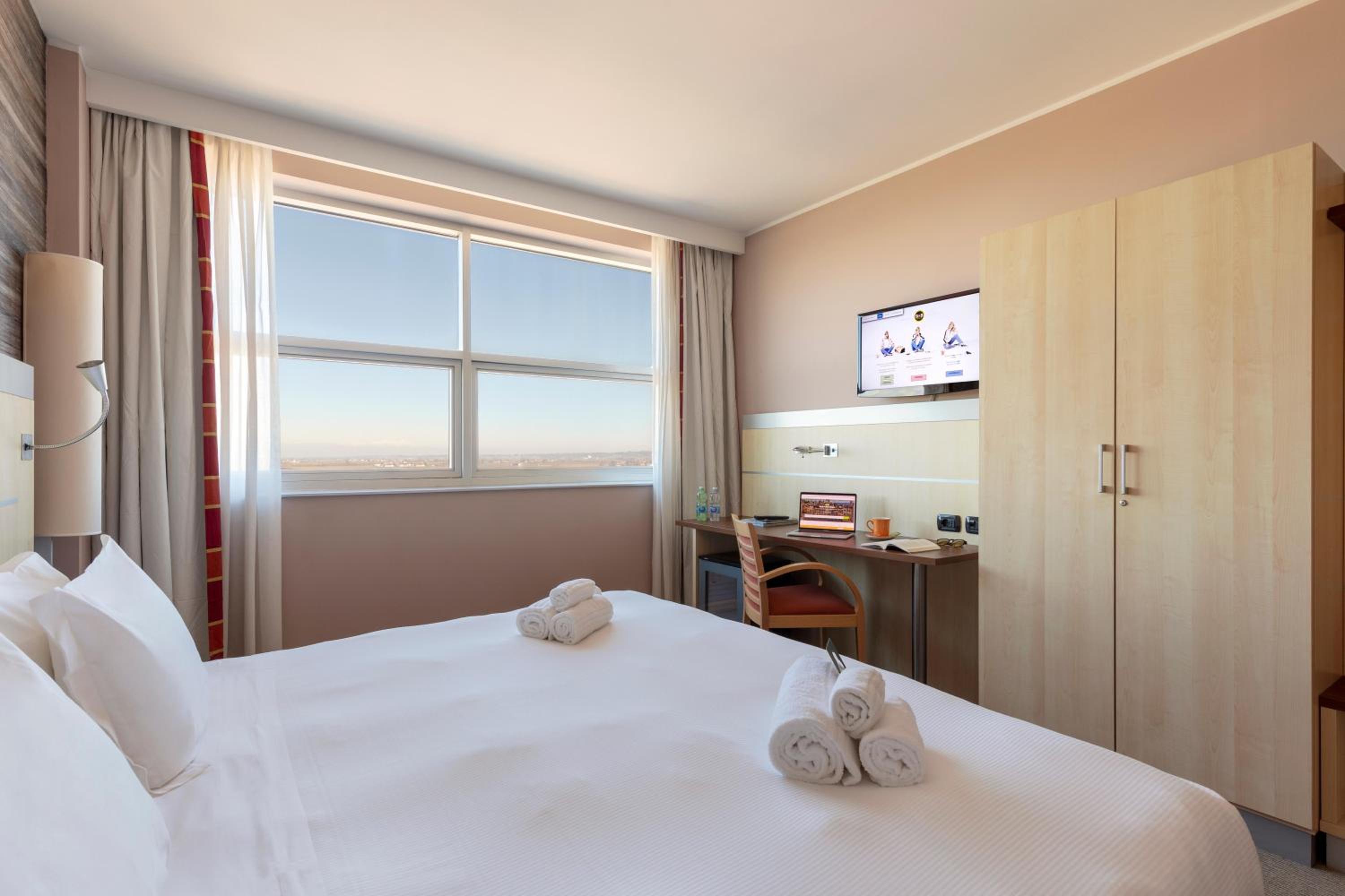 Superior Double Room - Photo 1