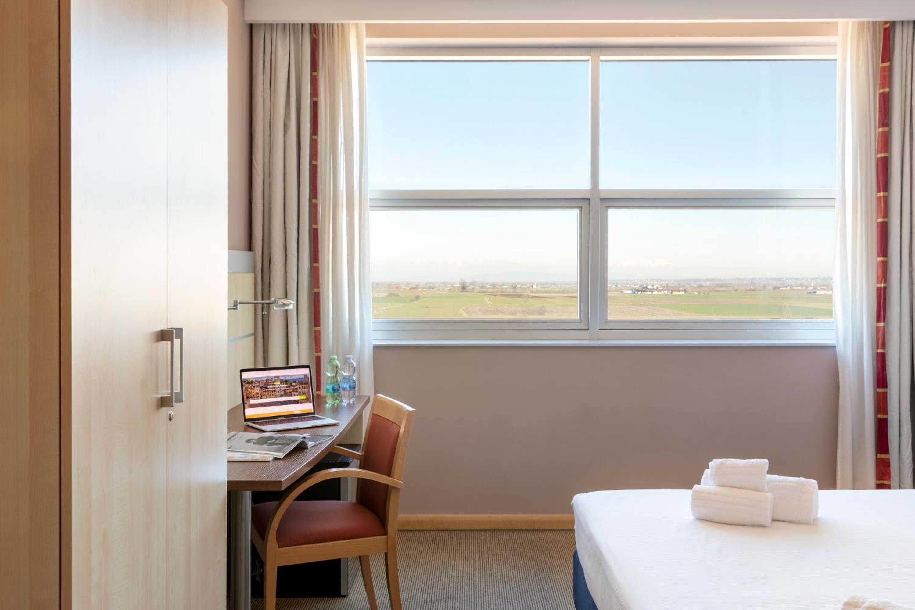 Superior Double Room - Photo 17