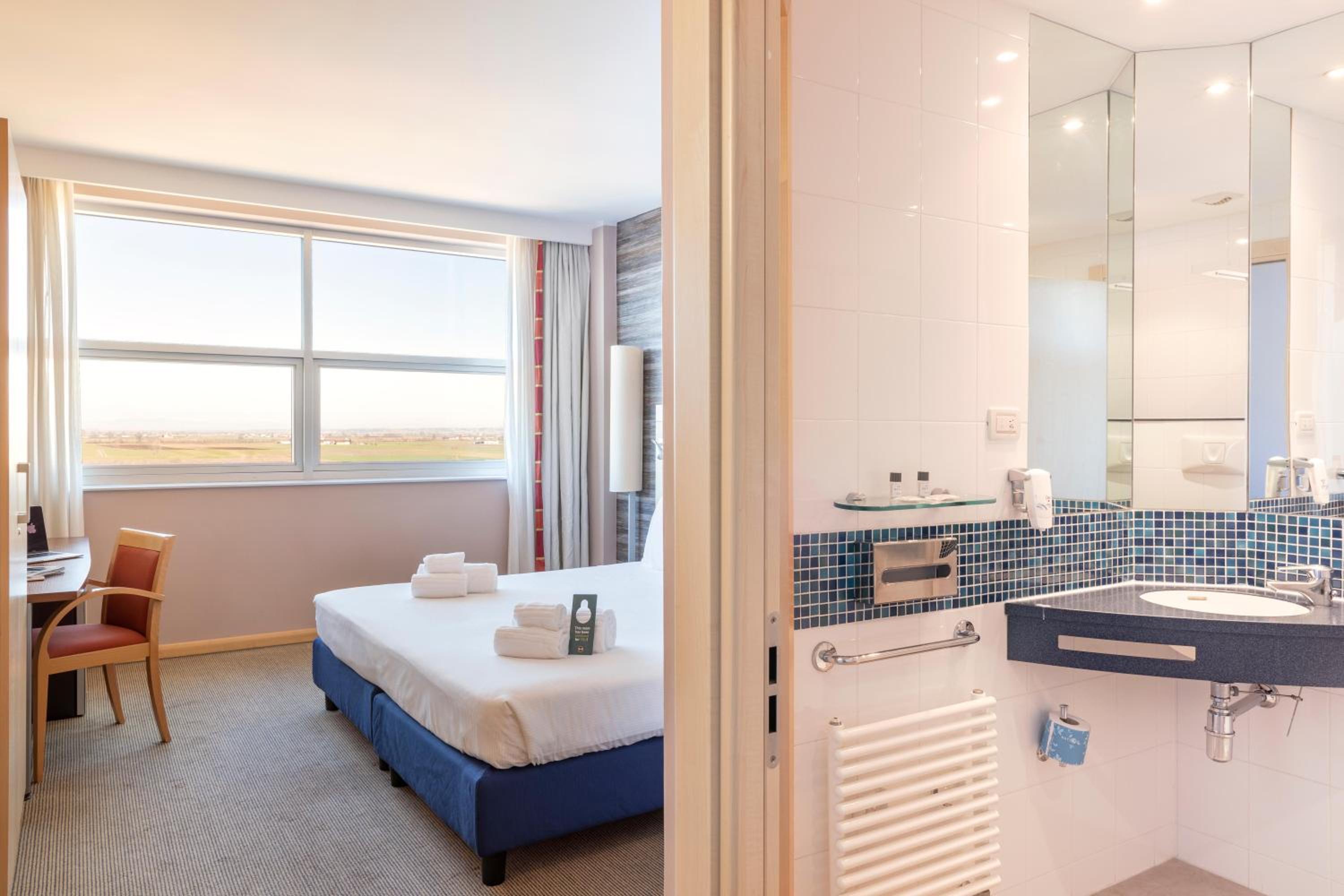 Superior Double Room - Photo 18