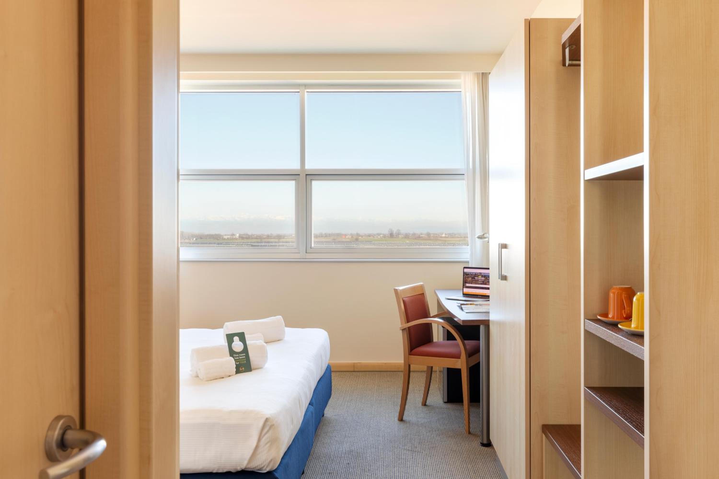 Double Room - Photo 6