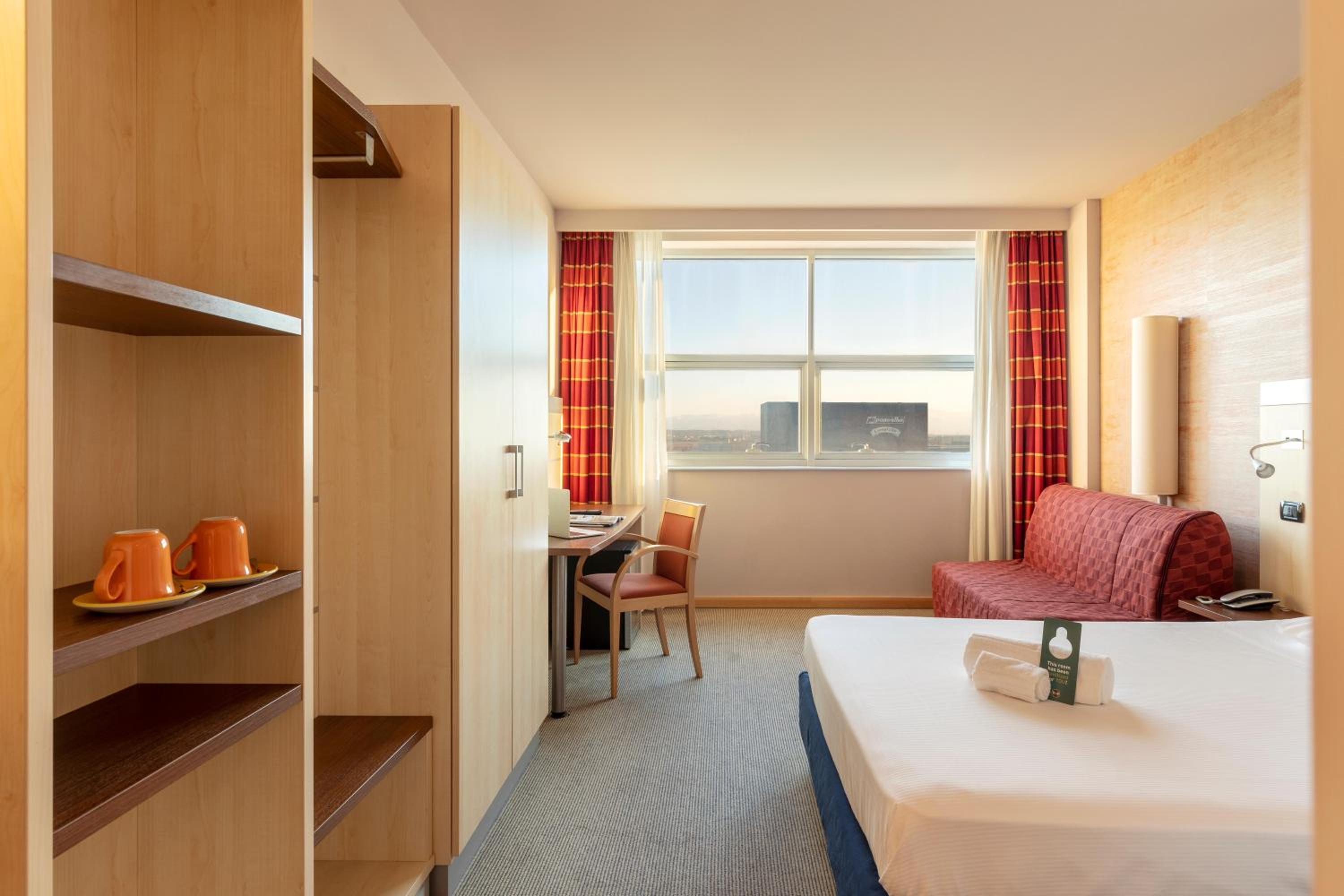 Double Room - Photo 11