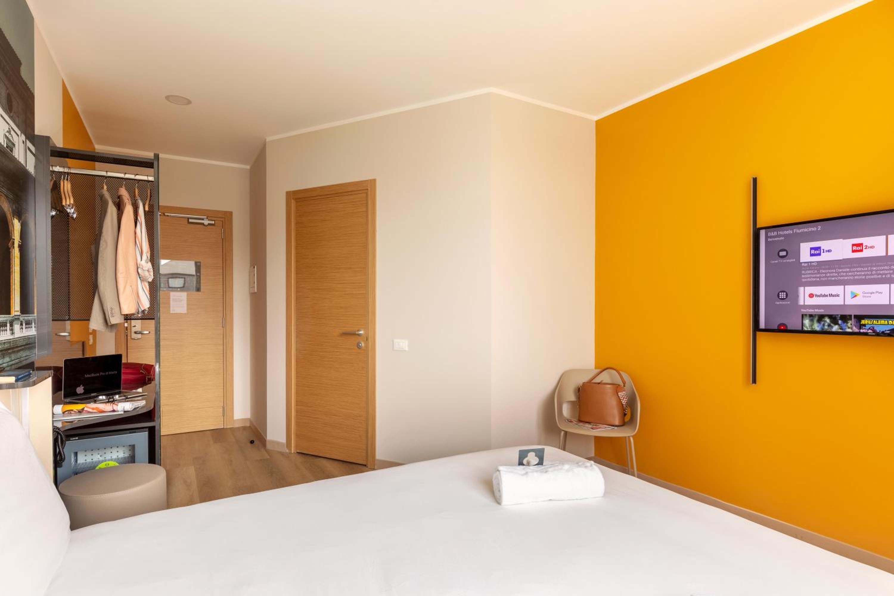 Double Room - Photo 4