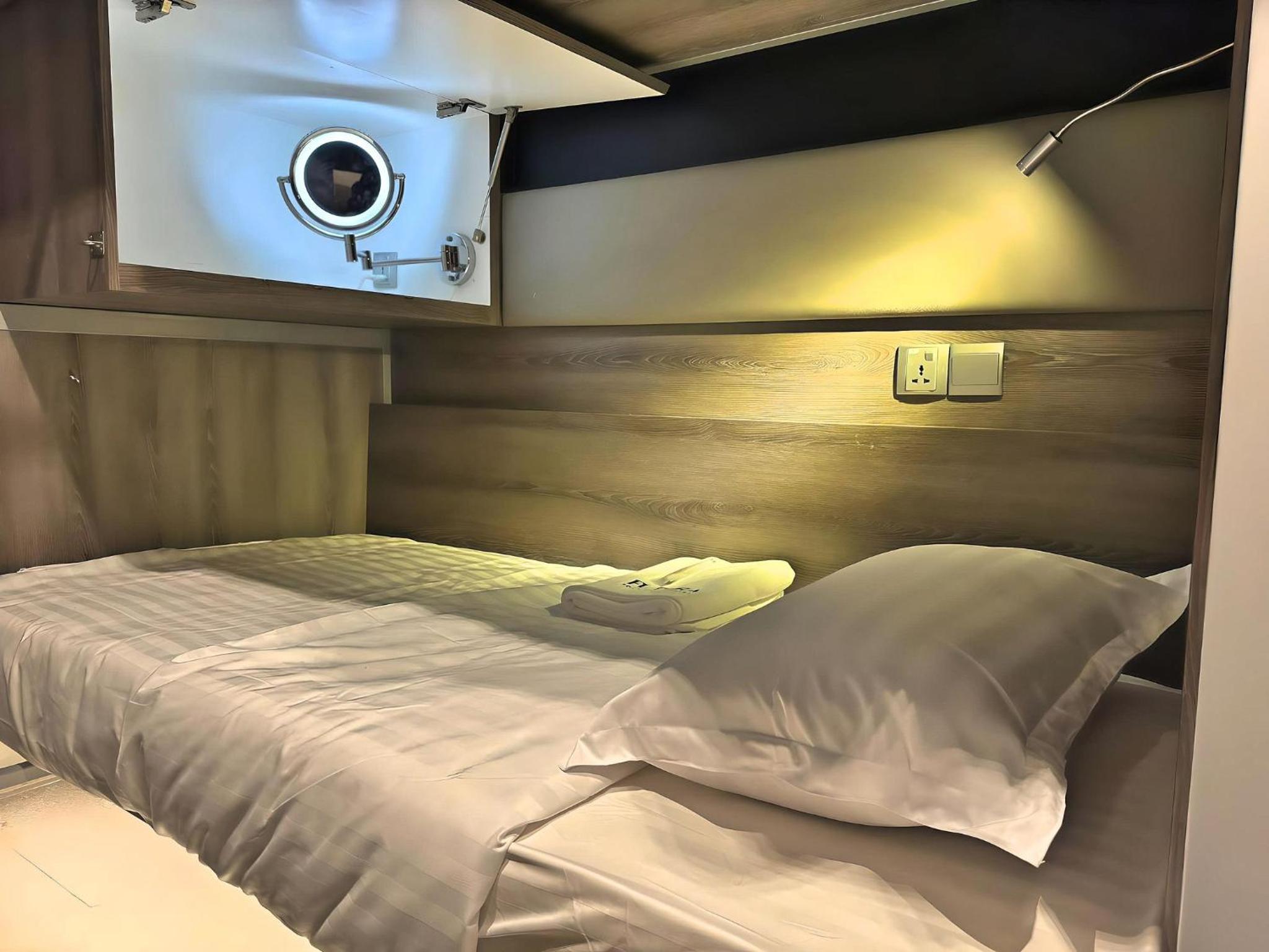  Lower Decker Mixed Room (Ensuite) photo 3