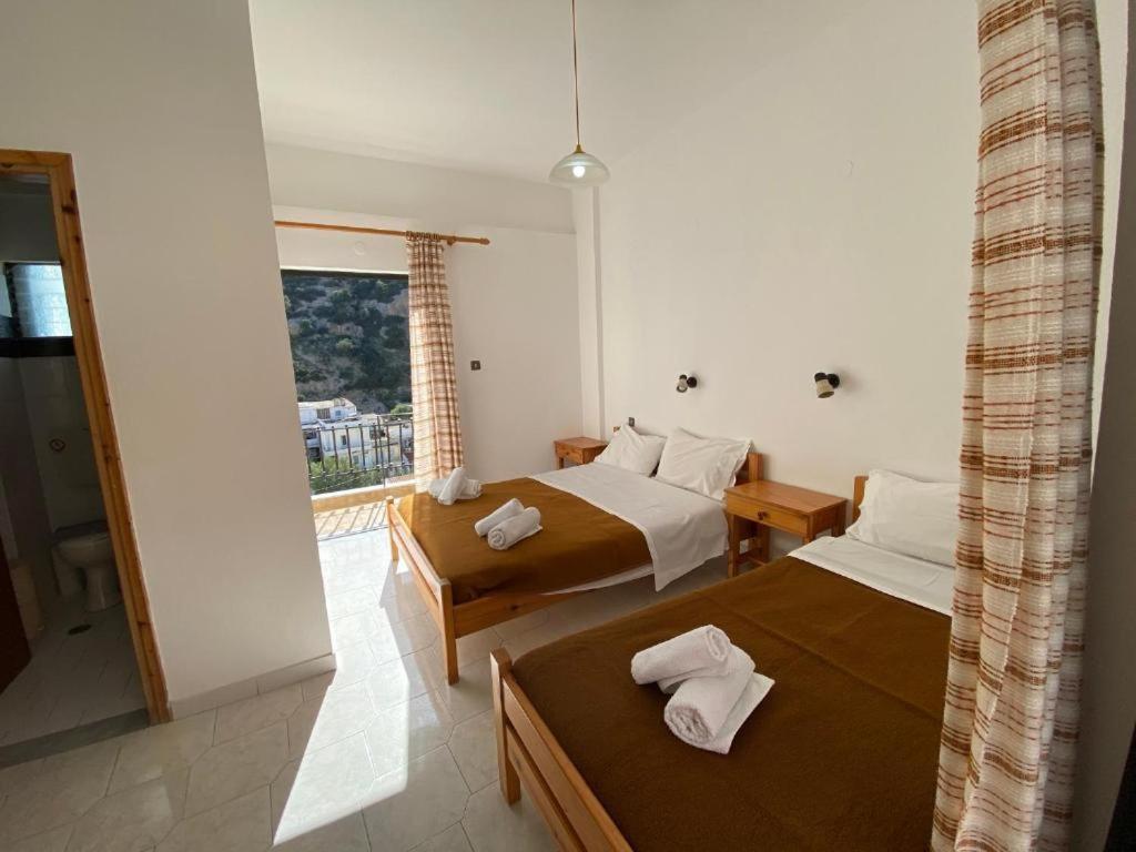 Standard Double Room photo 2