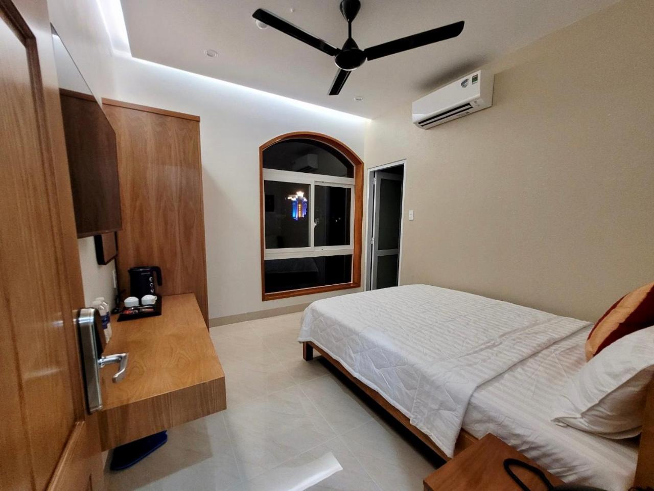Suite with City View photo 3