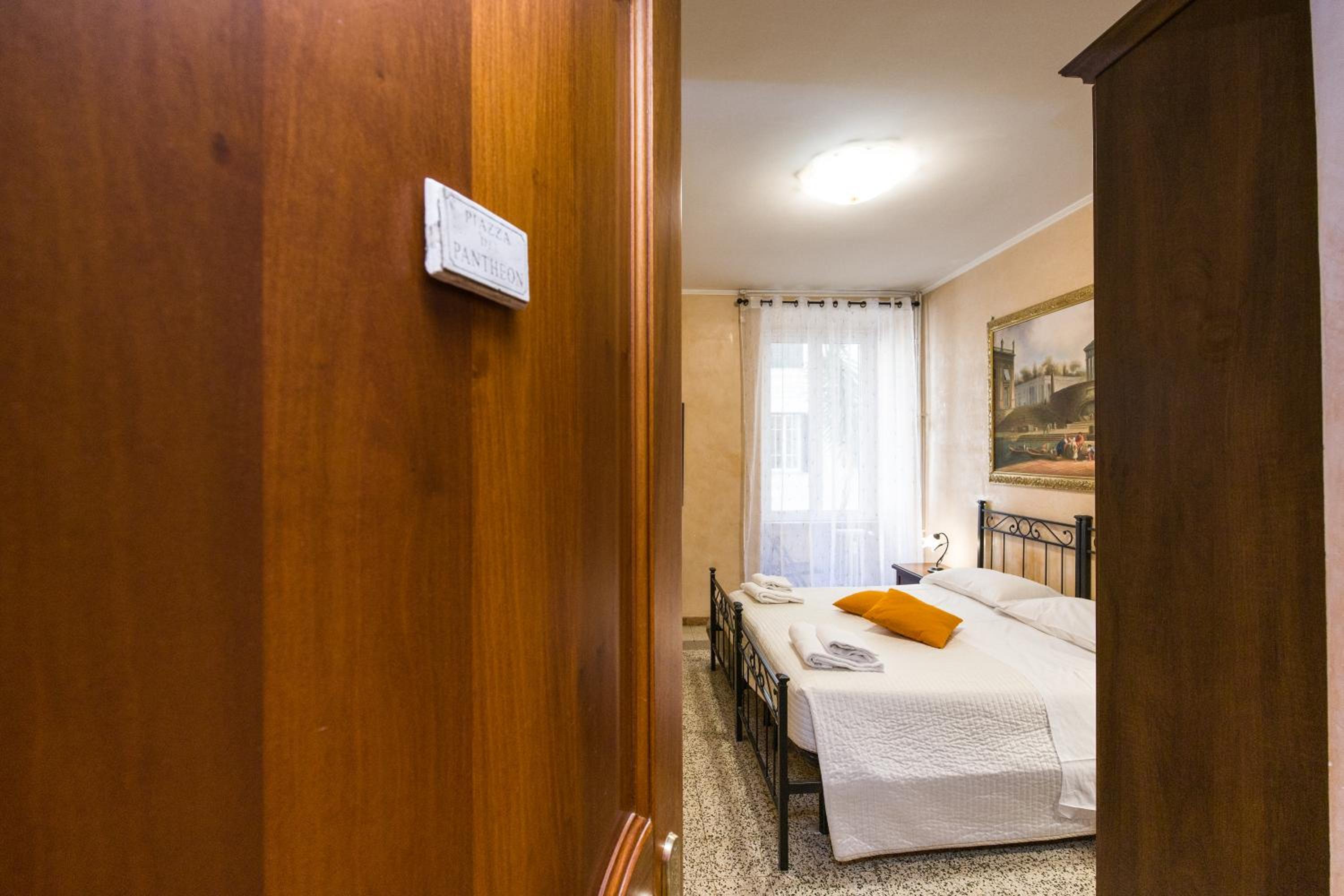 Standard Double Room with Shared Bathroom