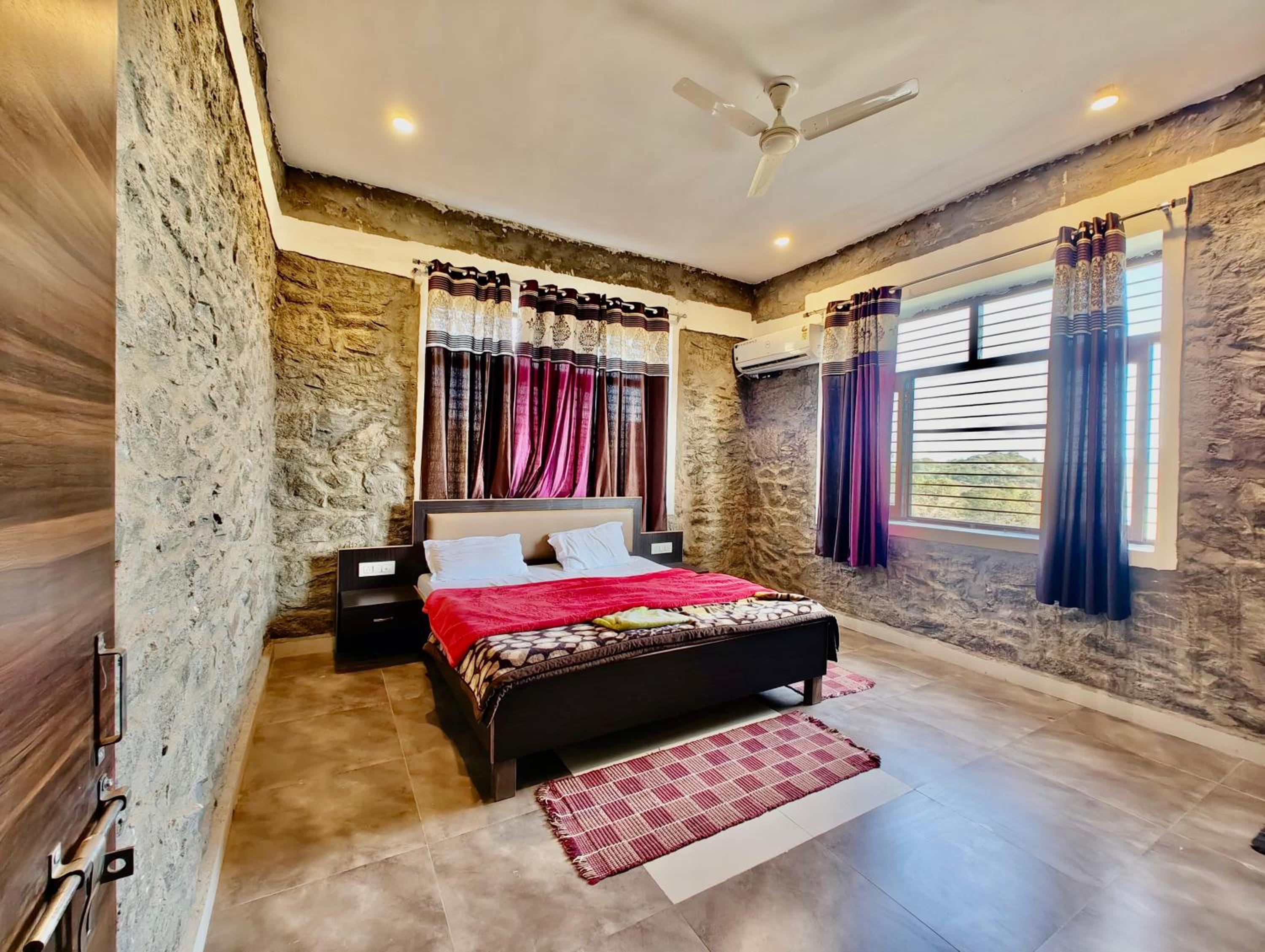 Villa photo 2