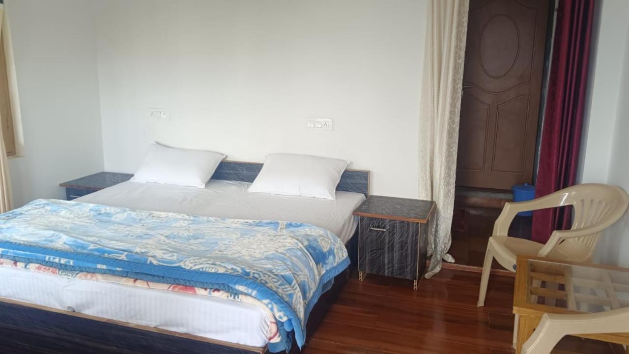 Double Room With Balcony photo 3