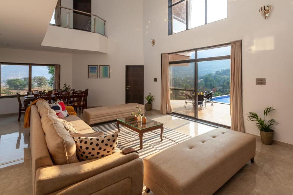 Villa photo 3