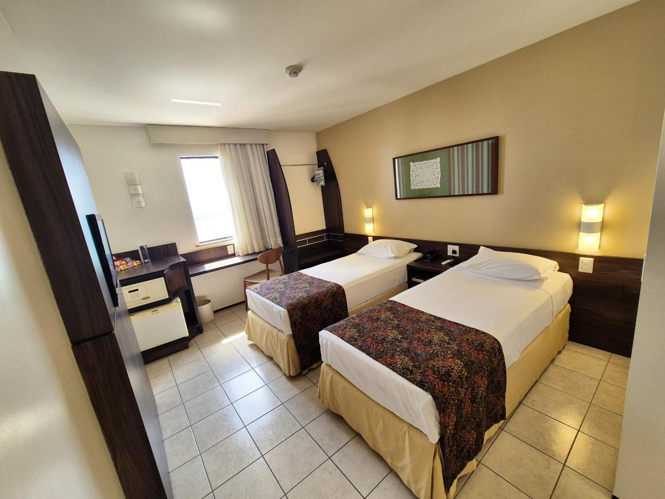 Standard Twin Room - Photo 1