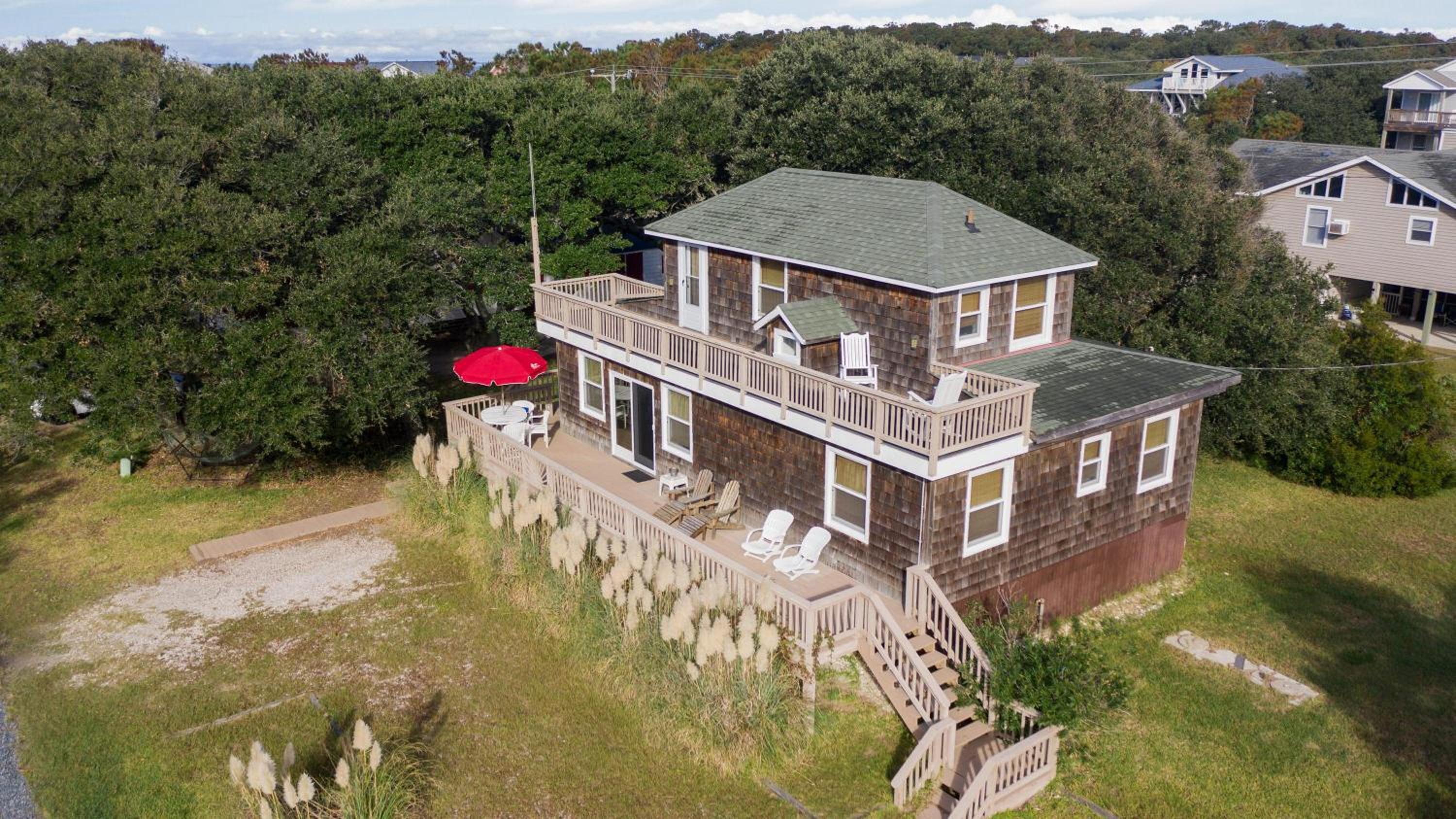 Four-Bedroom Holiday Home photo 3