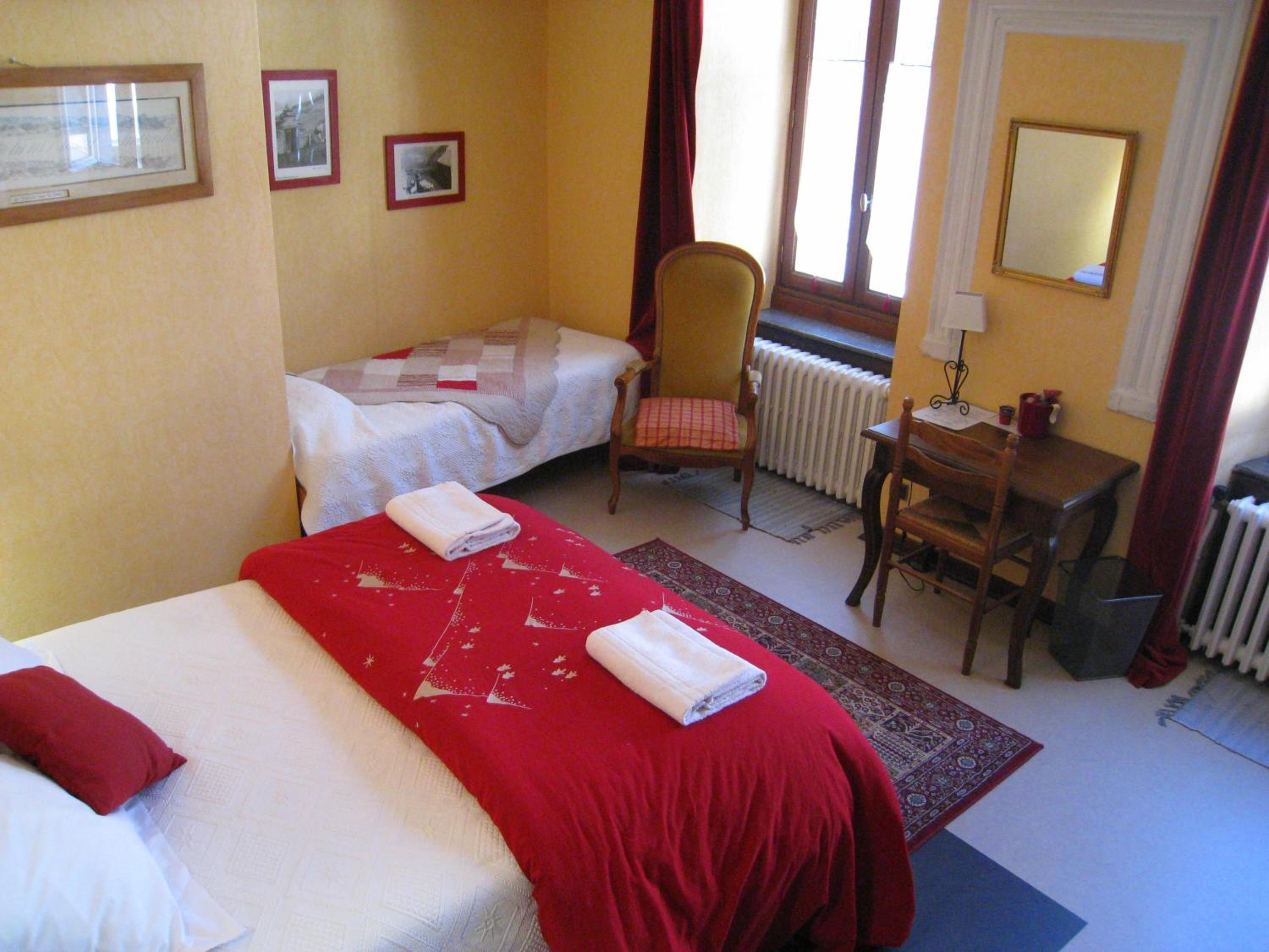 Double Room - Photo 11