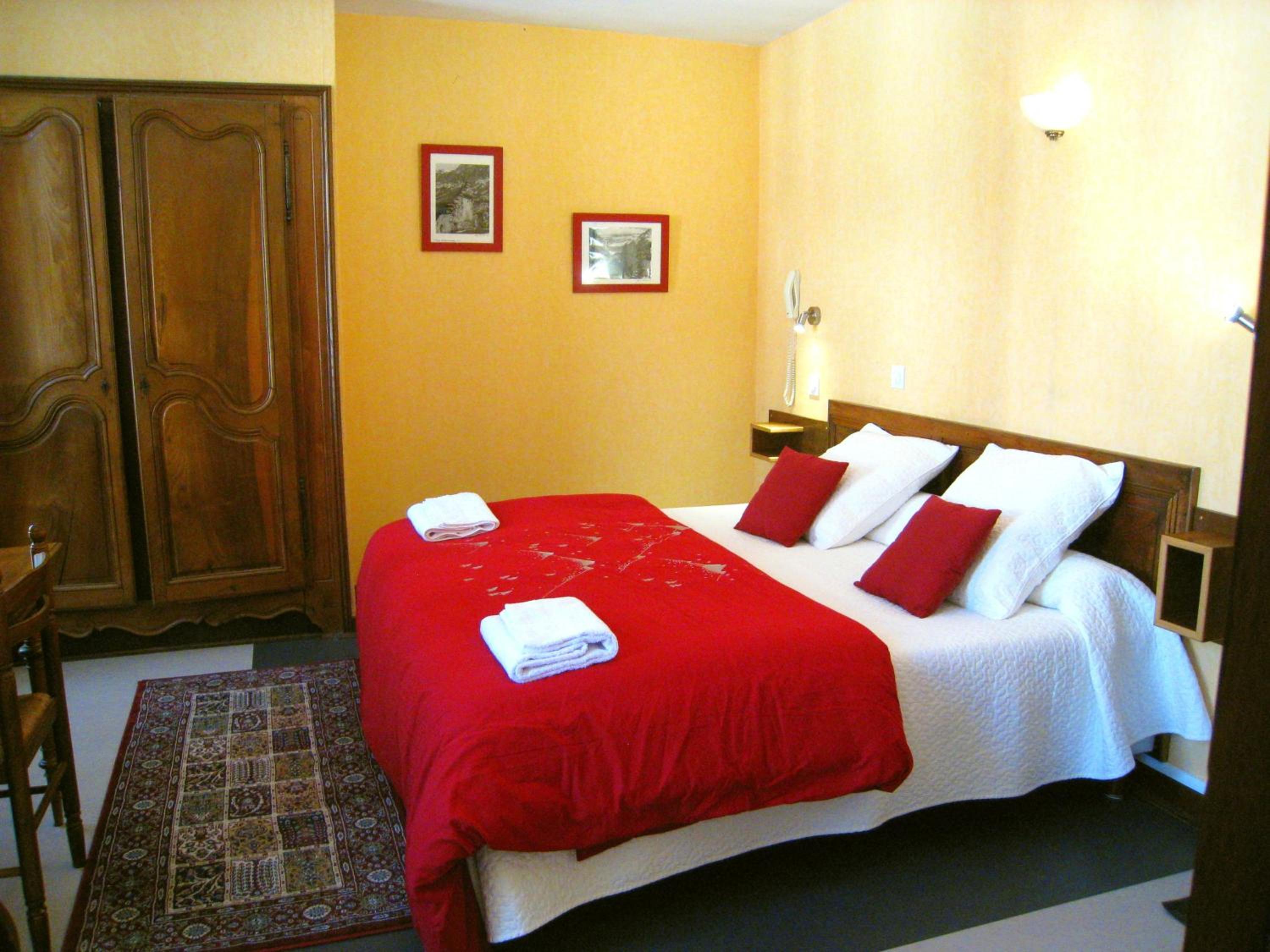 Double Room - Photo 1